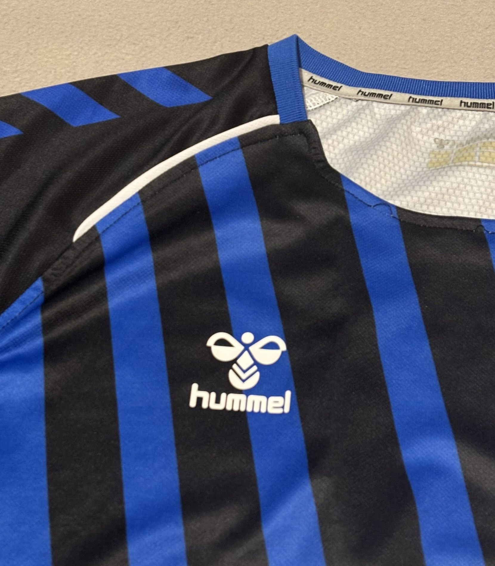Hummel Everton FC 2021/2022 Hummel Training Jersey Size XL Size US XL / EU 56 / 4 - 7 Thumbnail