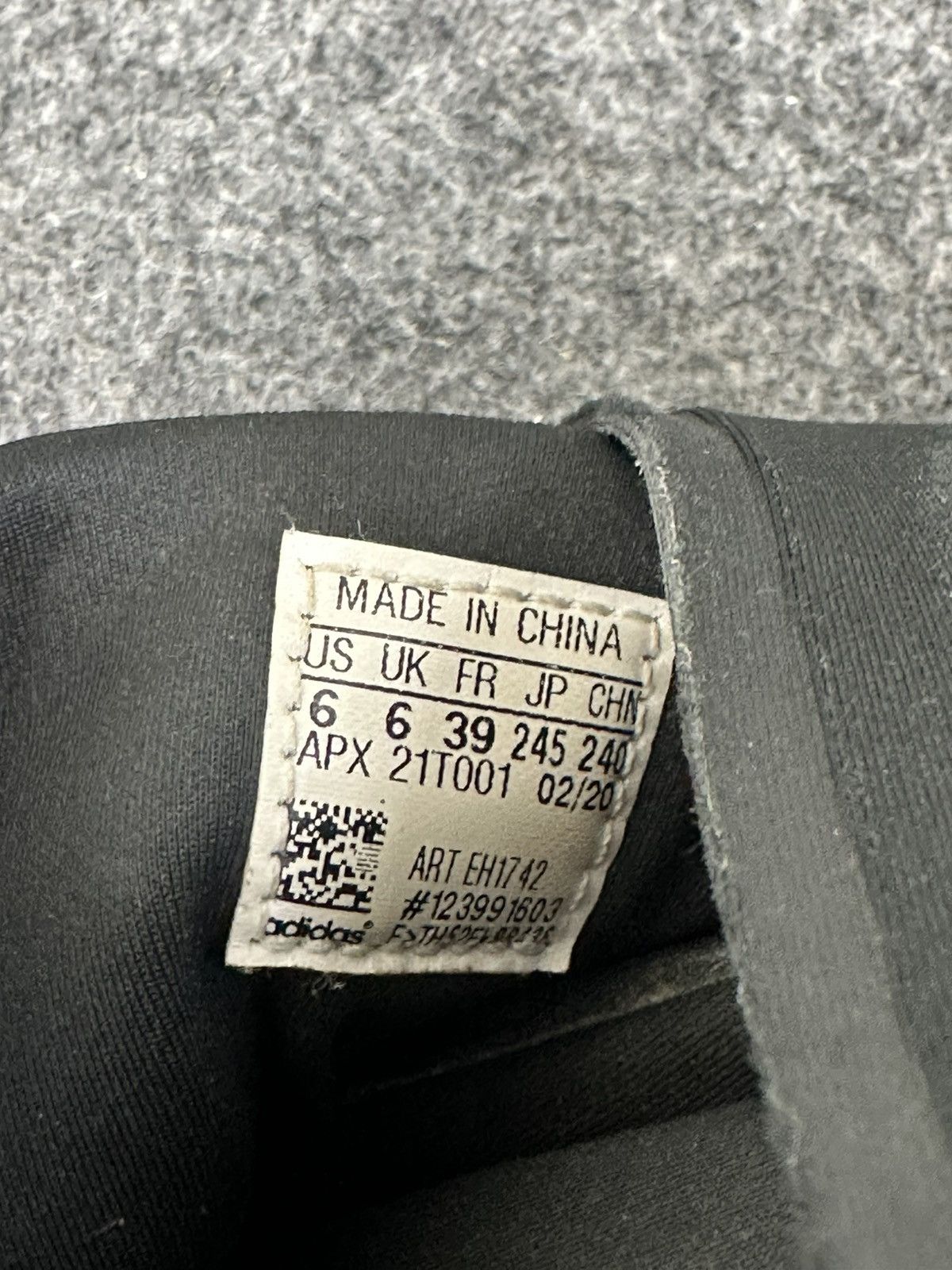 Y-3 × Yohji Yamamoto Y-3 Yohji Yamamoto Black Strapped Sandals Cloth Size US 6 / IT 36 - 10 Thumbnail
