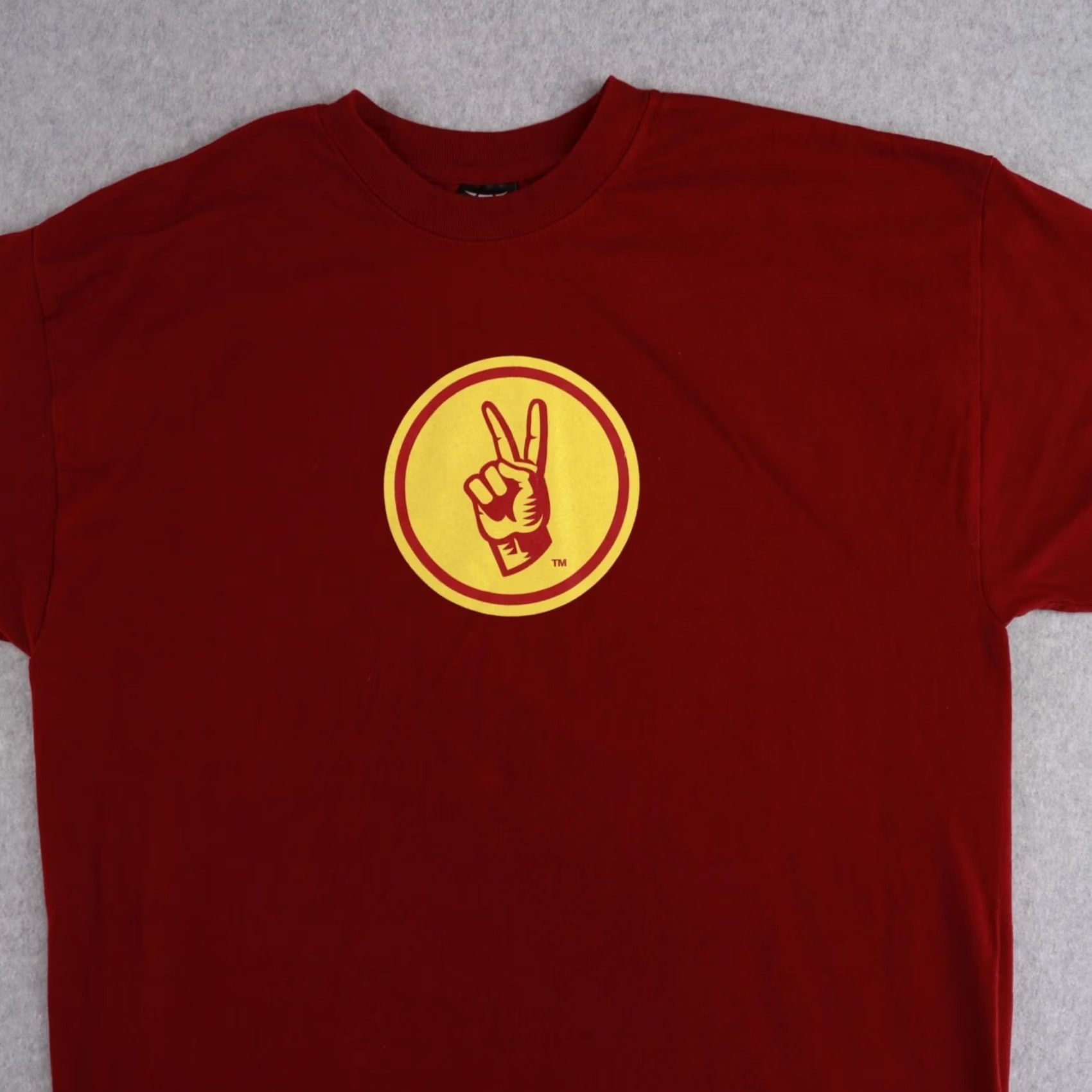 Hanes VINTAGE Hanes Beefy-T Peace Fingers Logo TM Graphic Adult XL T-Shirt Red Mens Size US XL / EU 56 / 4 - 6 Thumbnail