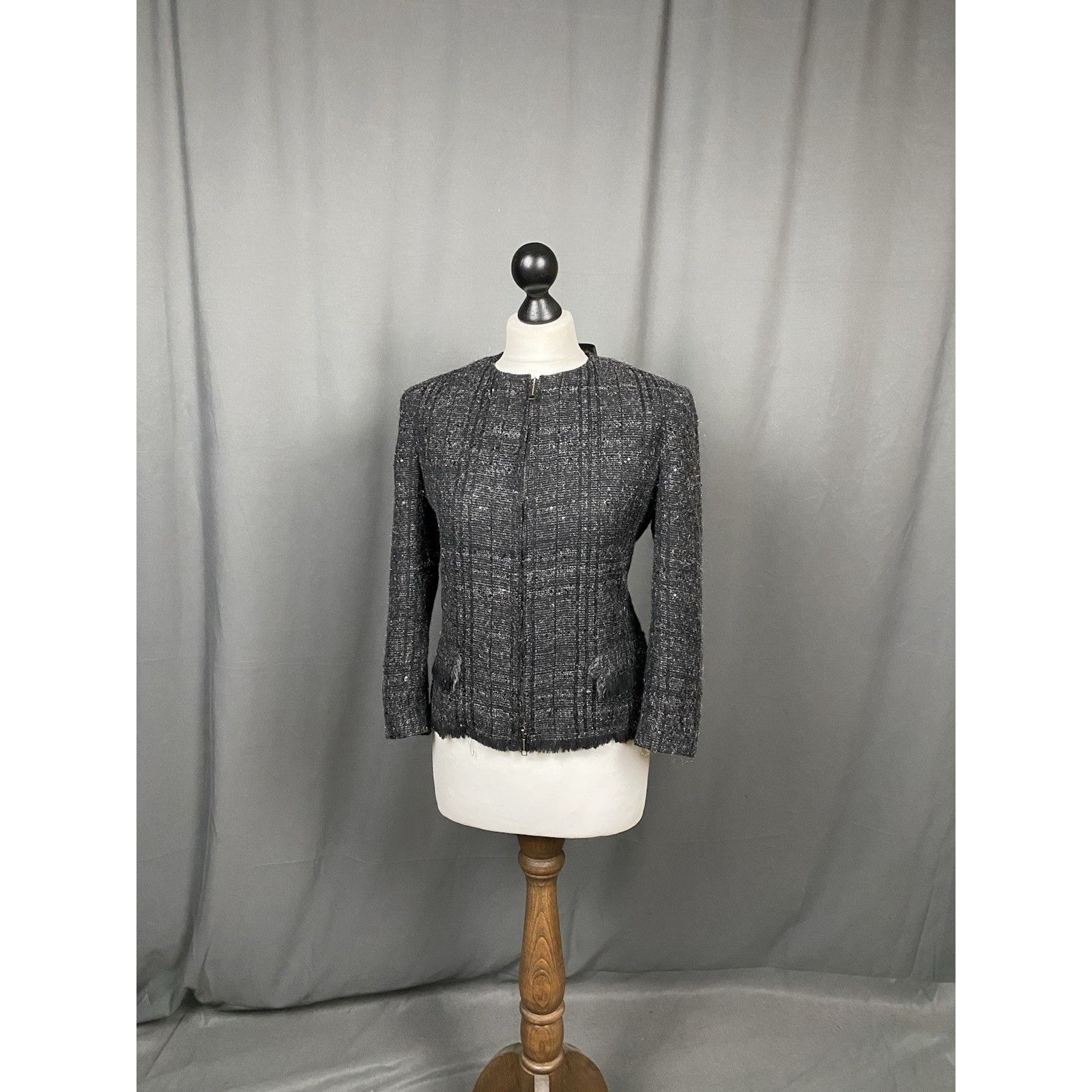Burberry MINT! Burberry Wool Zipper Up Sequin Suit Jacket Dark Gray S Size M / US 6-8 / IT 42-44 - 3 Thumbnail