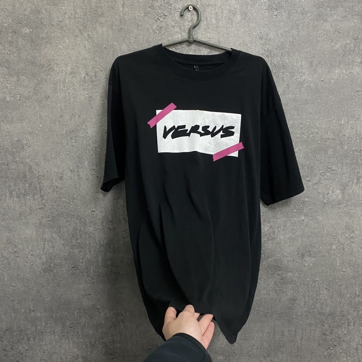 Versace Men’s T Shirt Versace Versus Big Logo Size US L / EU 52-54 / 3 - 2 Thumbnail