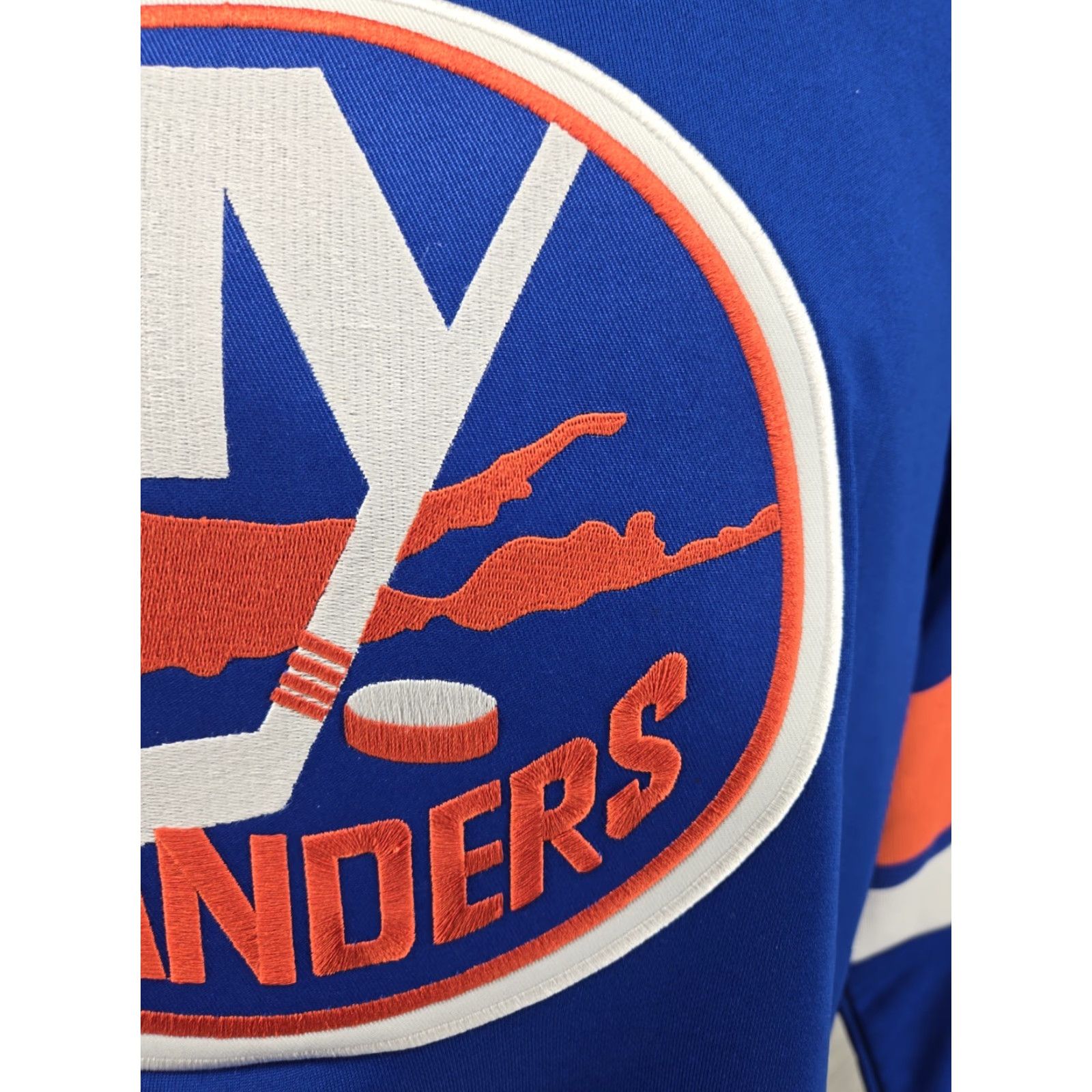 Adidas Adidas NHL New York Islanders Pullover Jersey Shirt Mens Size M Embroidered Jersey Blue Size US M / EU 48-50 / 2 - 5 Thumbnail