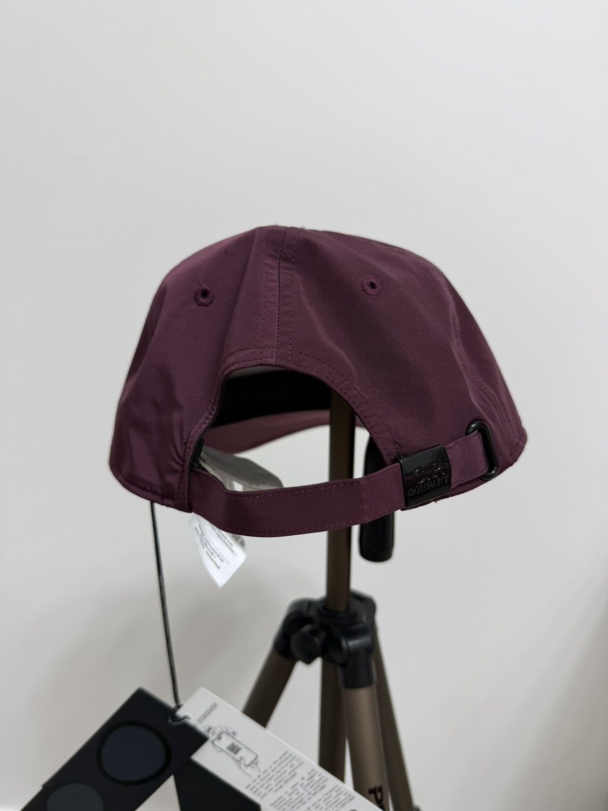 C.P. Company C.P. Company Eco Chrome Cap Burgundy Adjustable Size ONE SIZE - 4 Thumbnail