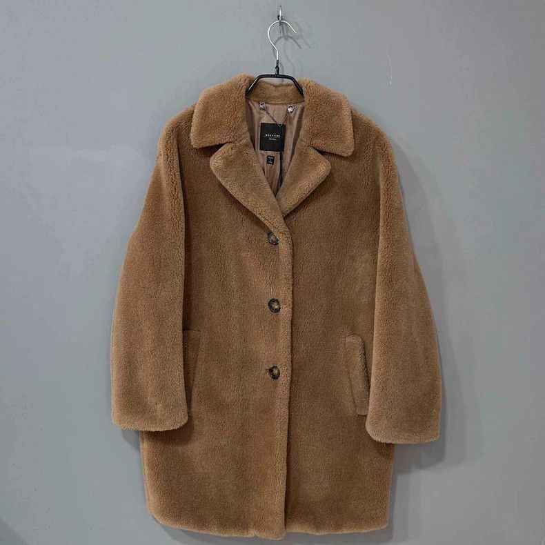 Max Mara Max Mara Velvet teddy coat Size M / US 6-8 / IT 42-44 - 1 Thumbnail