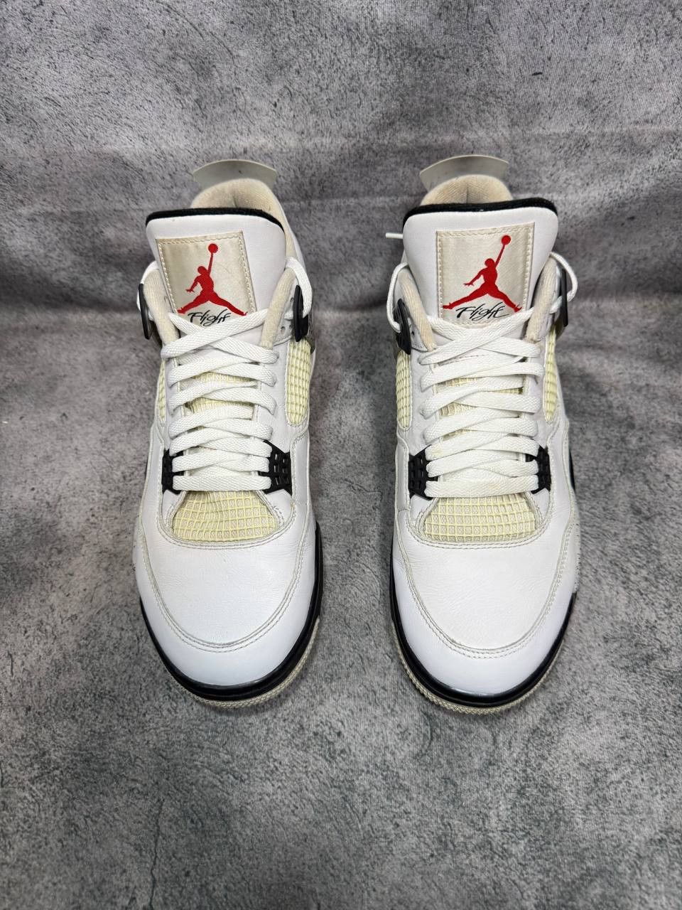 Jordan Brand Size 11 | Jordan 4 White Cement No Box | Pre-Owned Size US 11 / EU 44 - 4 Thumbnail