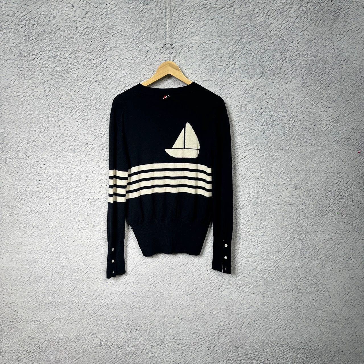 Thom Browne thom browne v-neck cardigan in navy blue Size US M / EU 48-50 / 2 - 2 Thumbnail