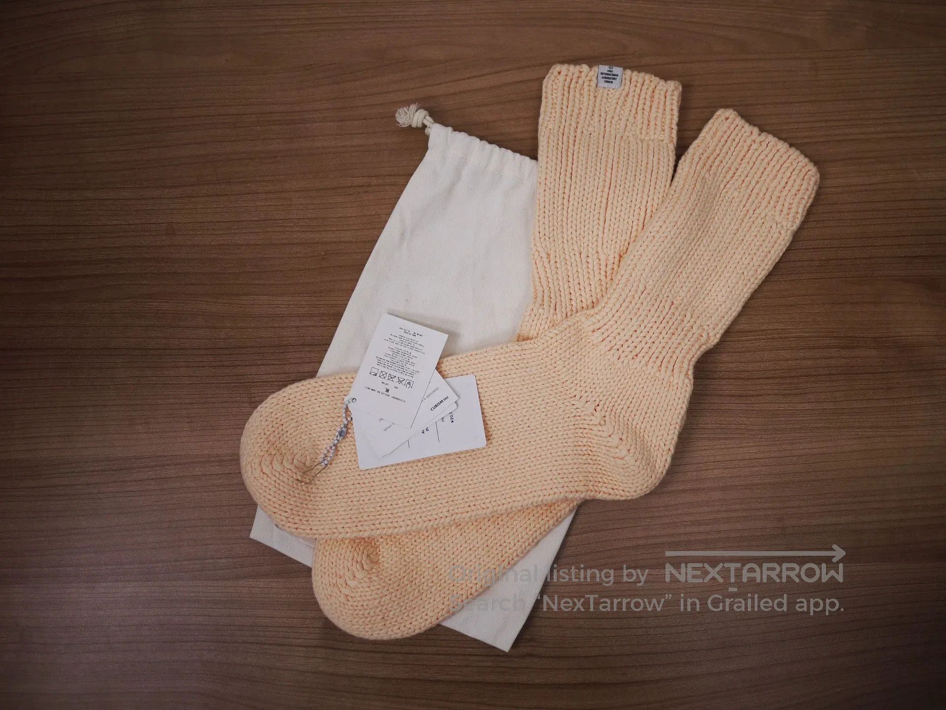 Visvim hand knit visvim achilles socks in pink. Size ONE SIZE - 1 Thumbnail