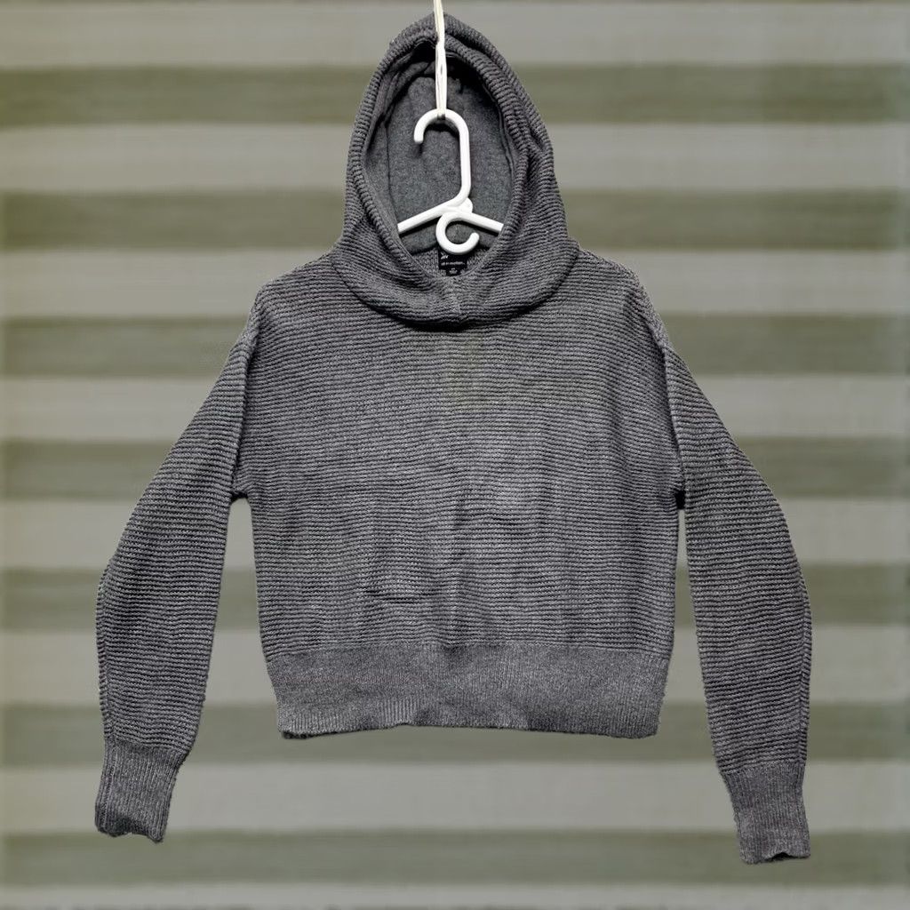 Vintage VINTAGE Women's XS Hooded Pullover Sweater Cropped Long Sleeve Gray 3” Side Slits NEW Size XS / US 0-2 / IT 36-38 - 1 Thumbnail