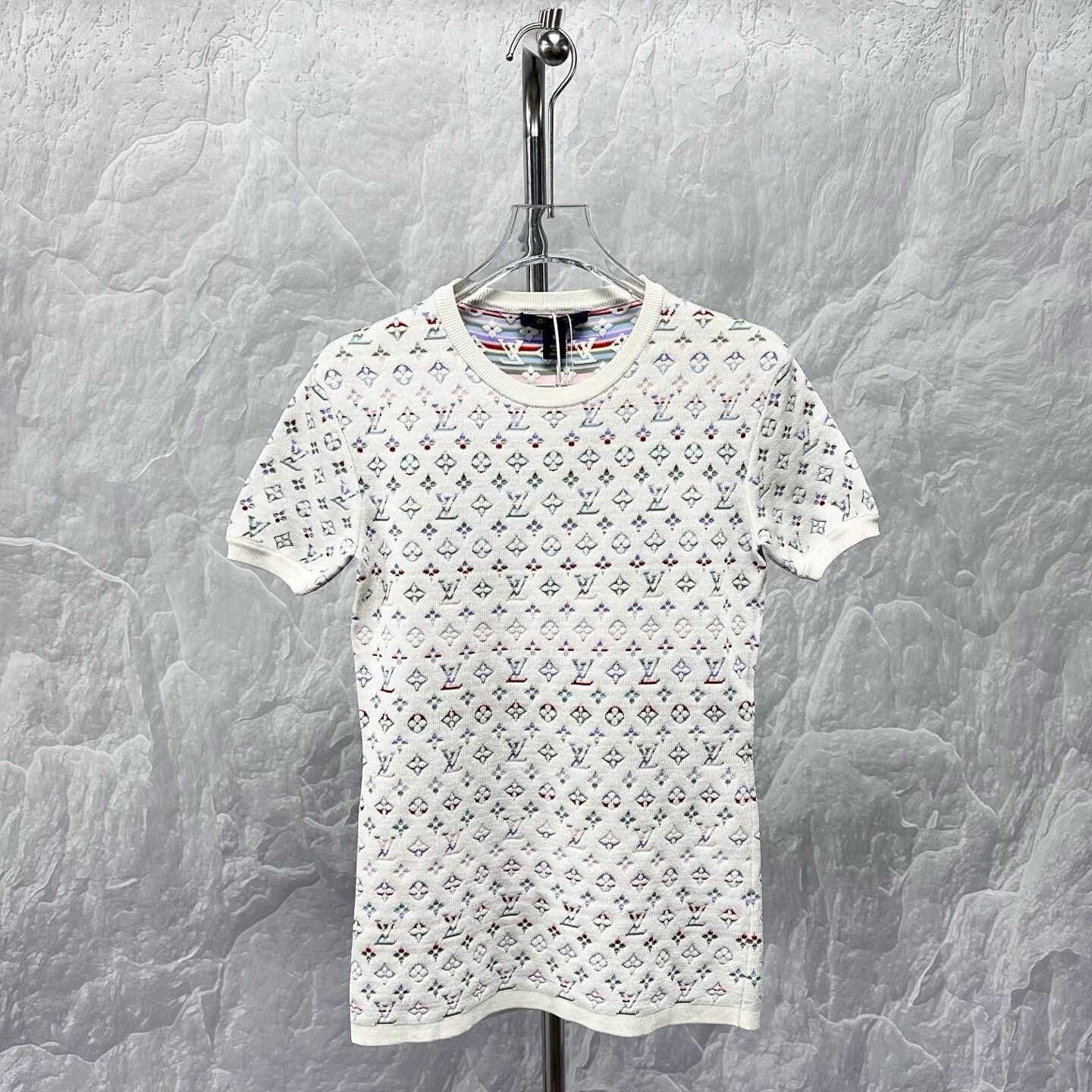 Louis Vuitton louis vuitton colorful logo silk short sleeve Size S / US 4 / IT 40 - 1 Thumbnail