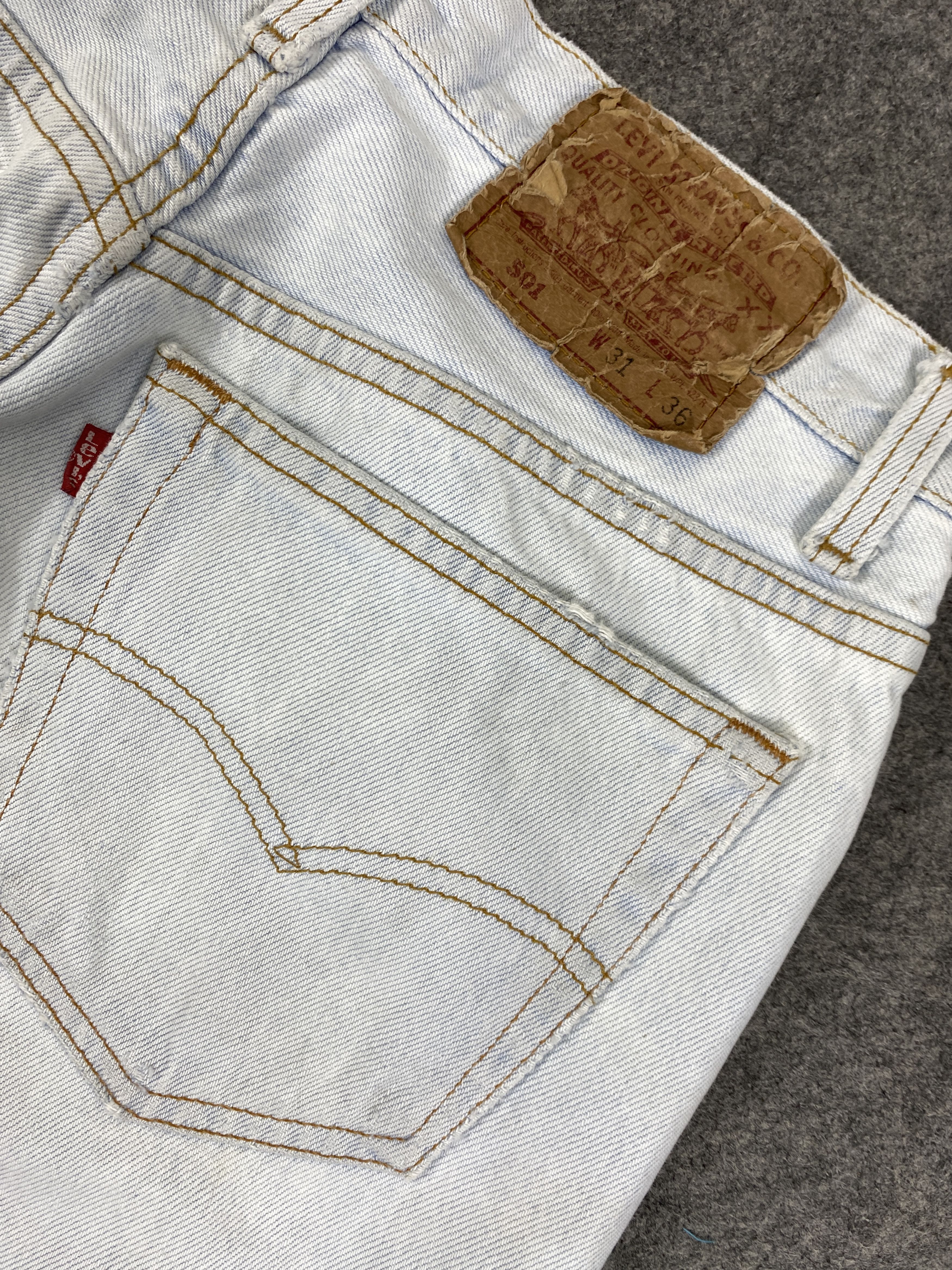 Japanese Brand Light Blue Wash Vintage Levis 501 Jeans 28x29 - JN3197 Size US 28 / EU 44 - 12 Thumbnail