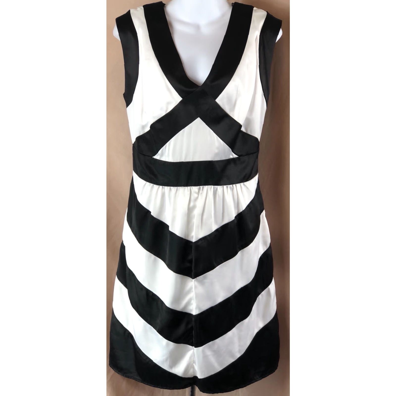bisou bisou black and white dress Bisou Bisou Dresses | Dress | Color: Black/Cream | Size: 12