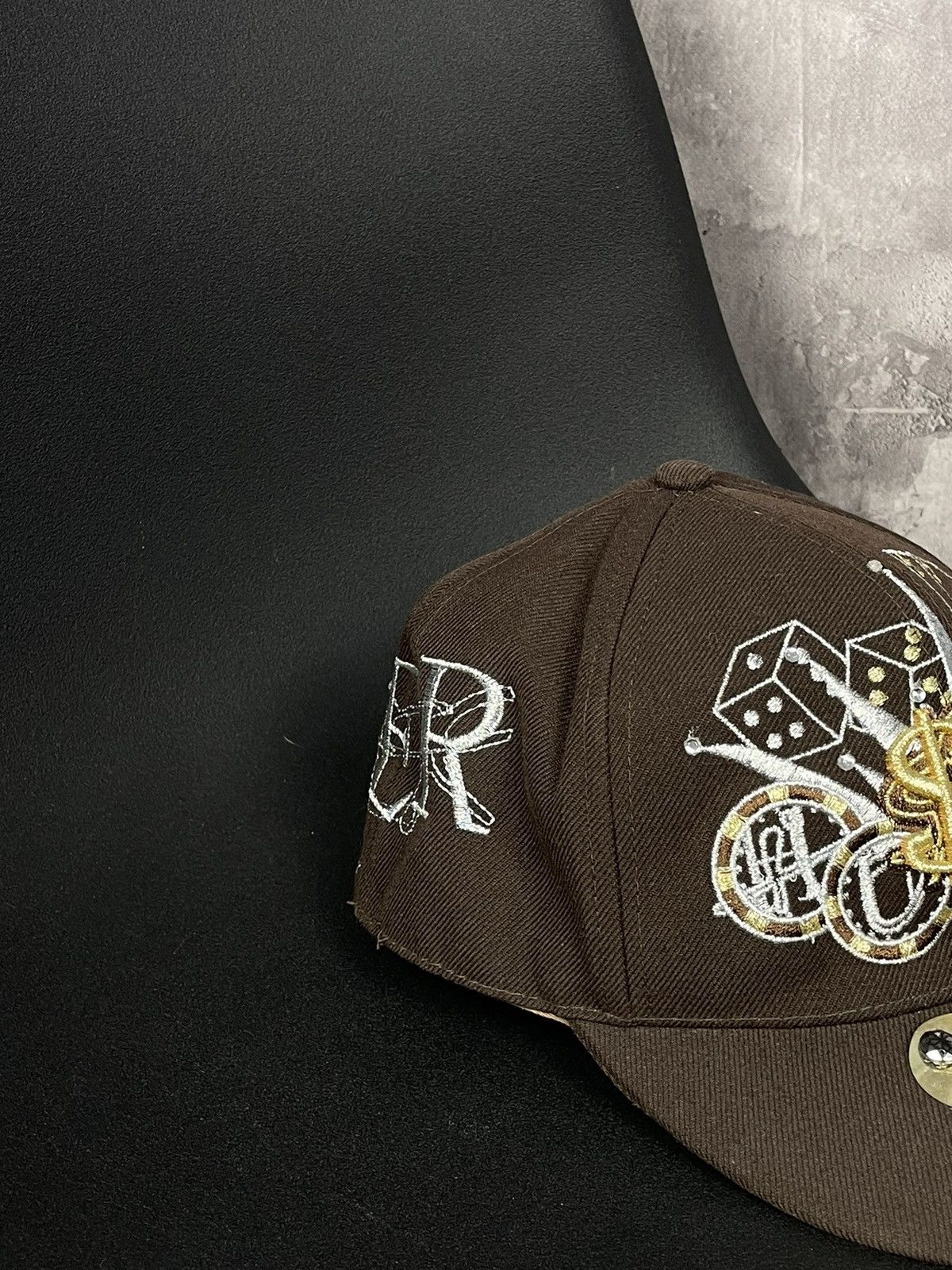 Hypebeast × Vintage Vintage Rare Embroidered Huster Rap Snap Back Y2K Hat Size ONE SIZE - 3 Thumbnail