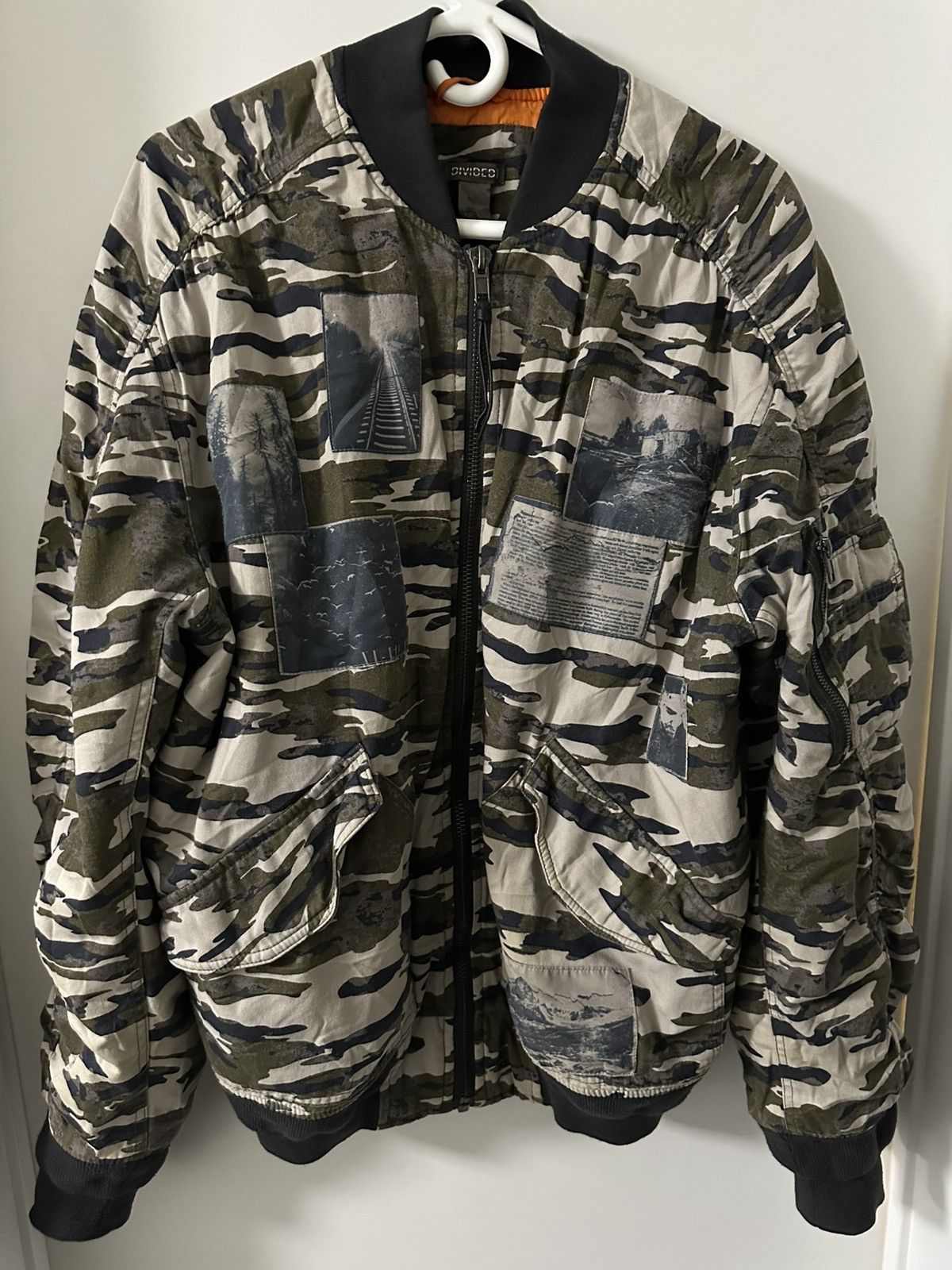 Japanese Brand Raf Simons Riot Style Vintage Divided Camo Bomber Jacket Size US L / EU 52-54 / 3 - 3 Thumbnail