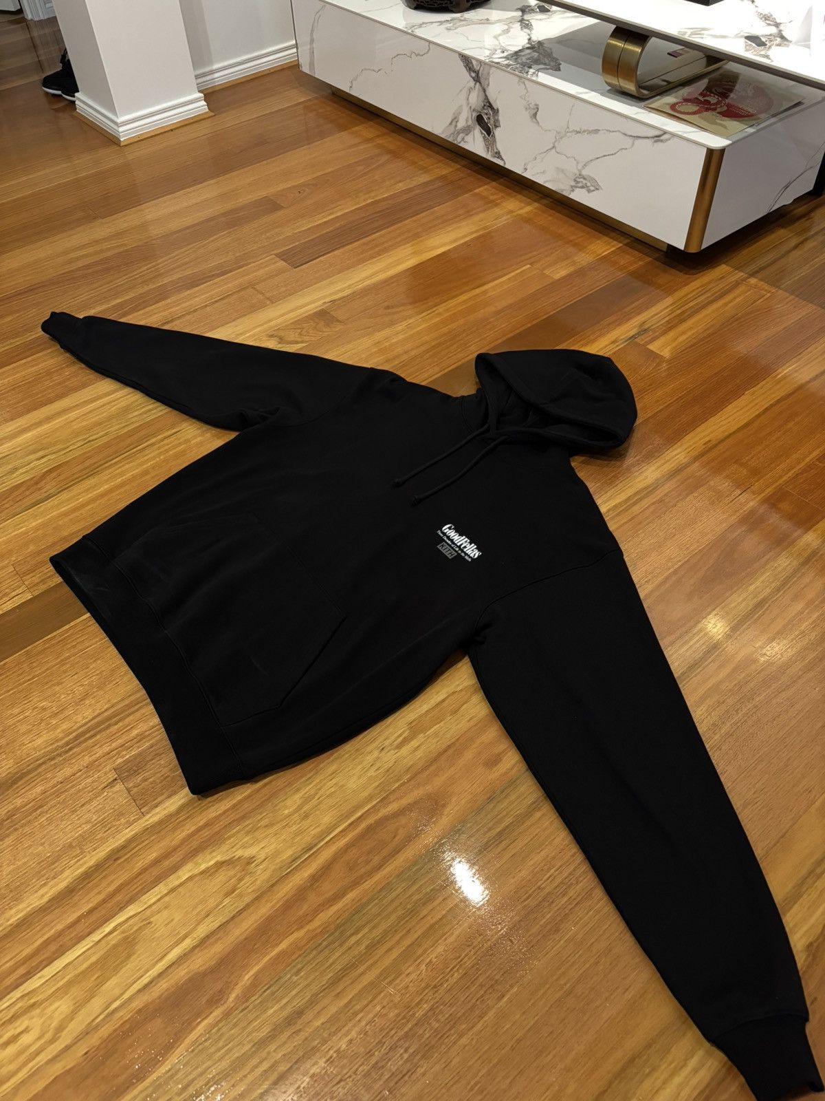 Kith Kith x Goodfellas Henry Hill Hoodie Black Size M BNWT Size US M / EU 48-50 / 2 - 5 Thumbnail