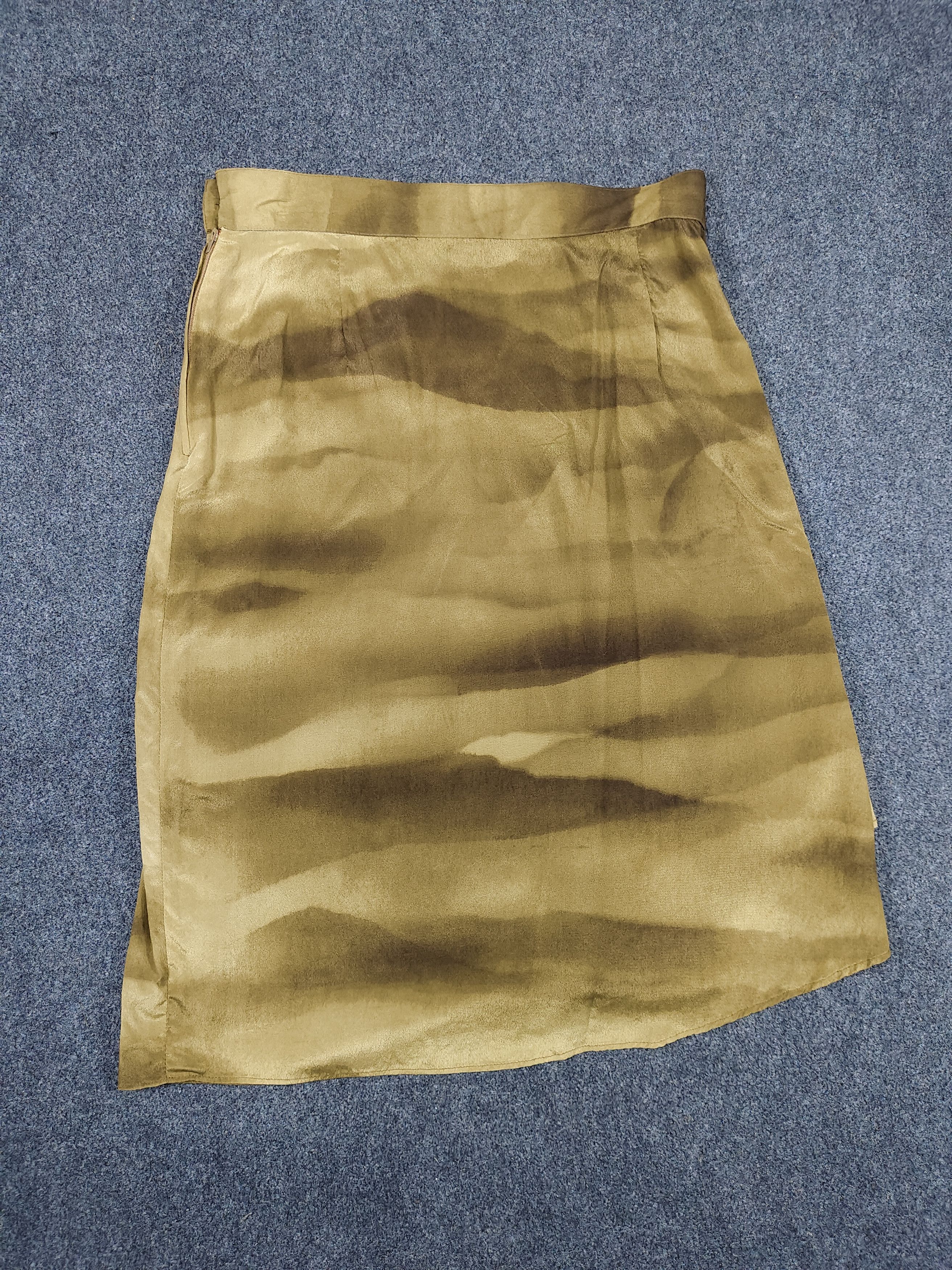 Versace 80s Genny by Versace- Piramid Desert Art Silk Drape Archive Size 30" / US 8 / IT 44 - 6 Thumbnail
