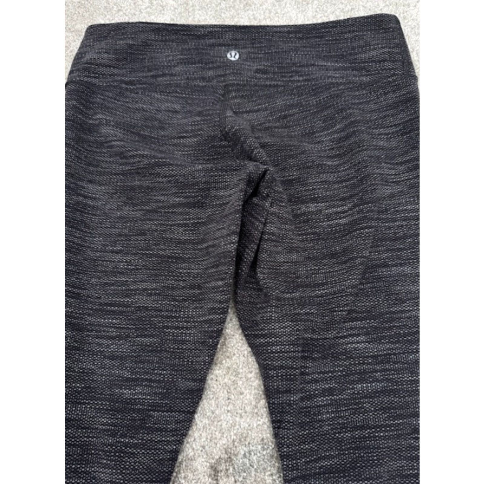 Lululemon Lululemon Wunder Under Pant Women's 10 Black Tweed Pocket Pockets Inseam 28.5" Ankle Skinny Slim Chevron Pattern Size 32" / US 10 / IT 46 - 7 Thumbnail