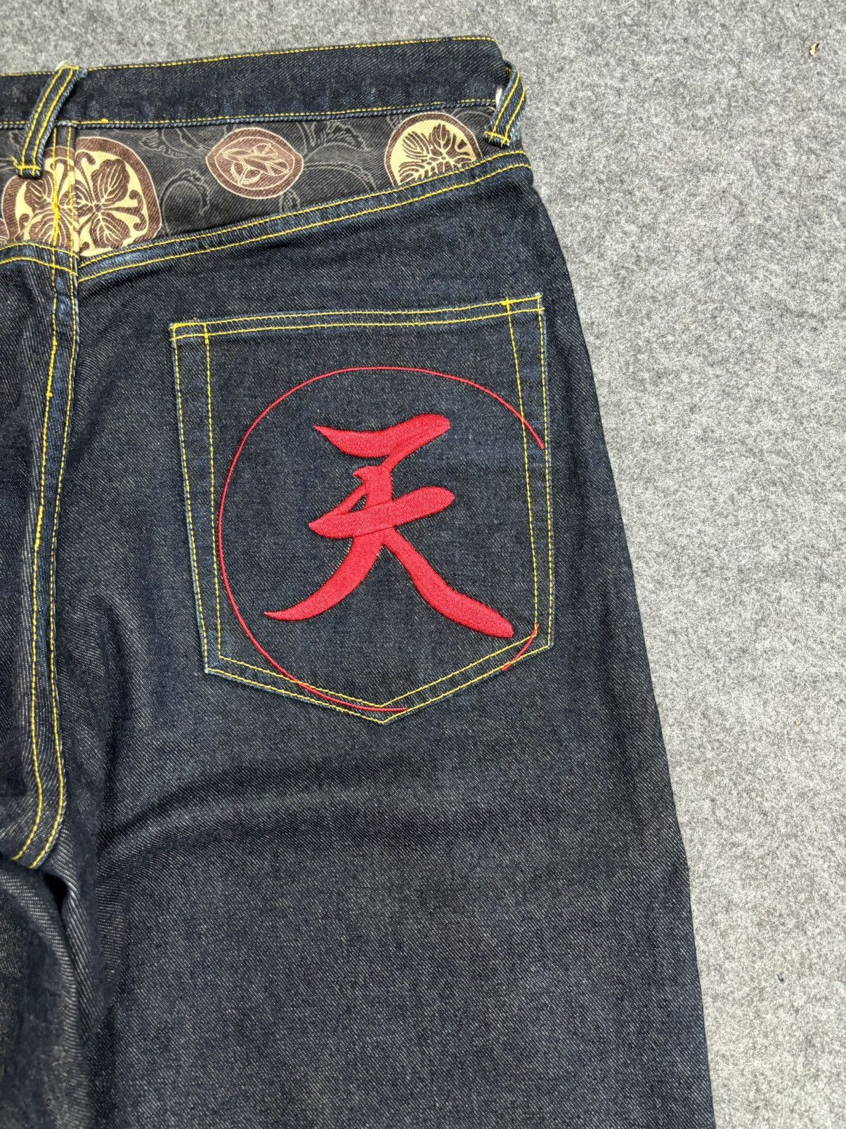 Japanese Brand 💥Baggy Embroidery💥Artisanal Japan Embroidery Denim F527 Size US 34 / EU 50 - 11 Thumbnail