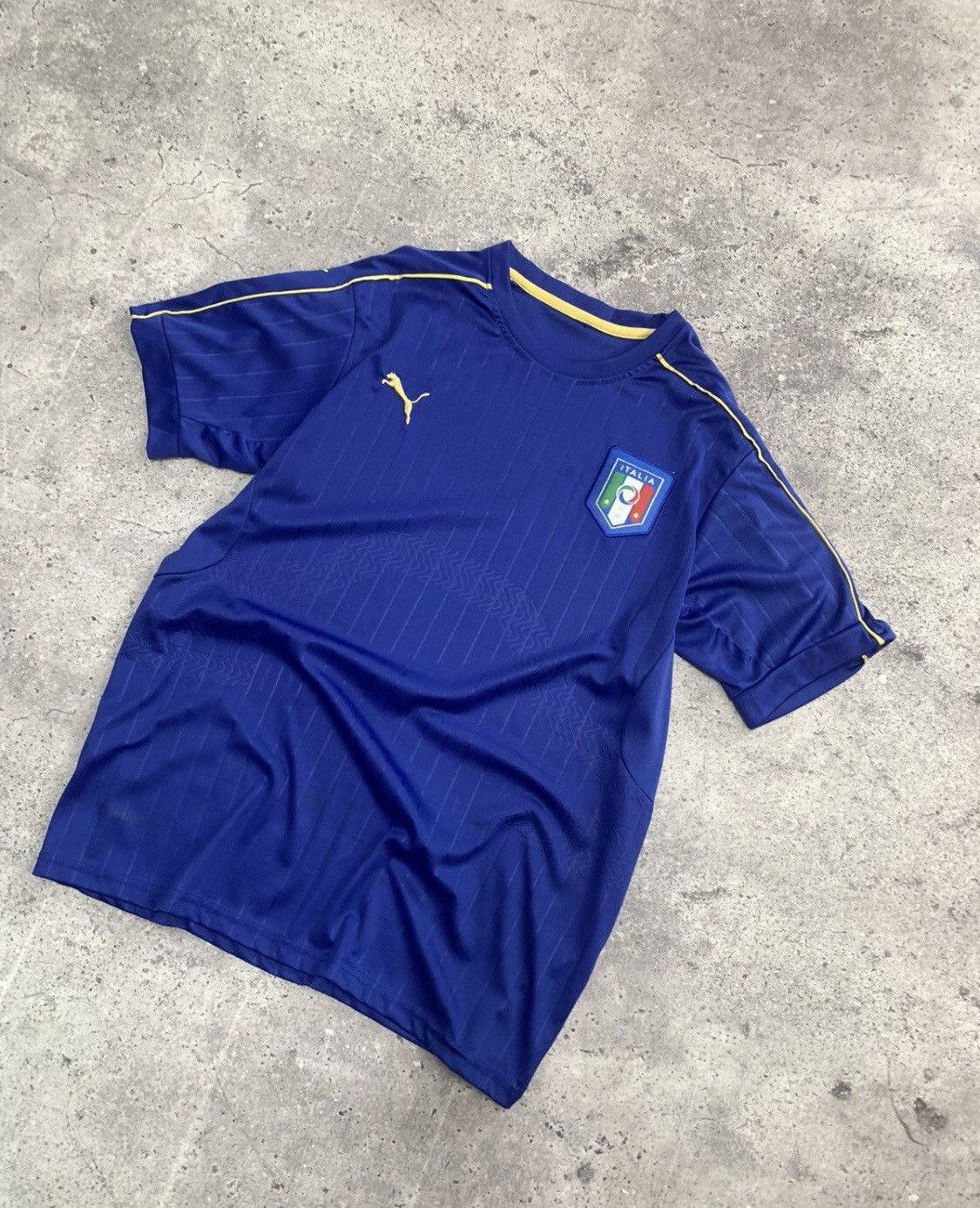 Vintage Vintage Puma Italia Home Football Shirt Soccer Jersey Size US M / EU 48-50 / 2 - 2 Thumbnail