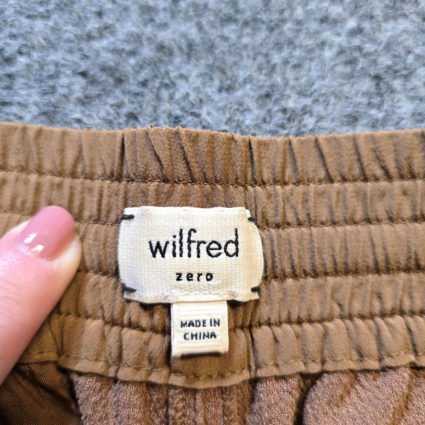 Vintage Wilfred Pants Womens Size 0 Brown Textured Crepe Pull On Pockets Aritzia Casual Pants Women Size 25" / US 0 / IT 36 - 4 Thumbnail