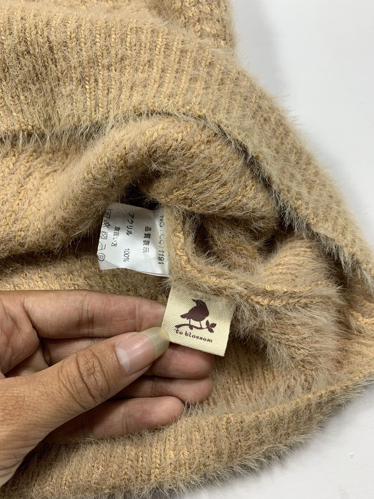Issey Miyake × Japanese Brand Crazy Japanese Mohair Fuzzy Japanese Sweater Size US S / EU 44-46 / 1 - 3 Thumbnail