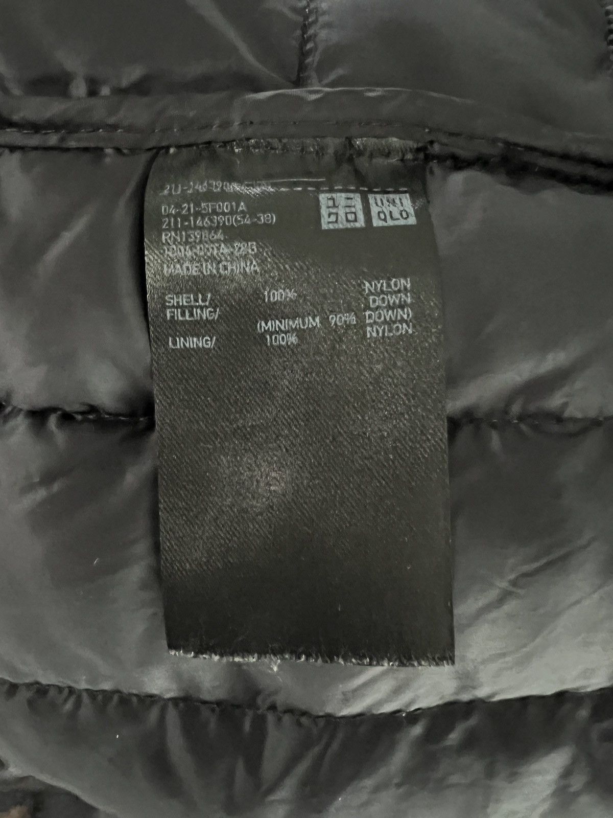 Uniqlo Uniqlo light black puffer Size US M / EU 48-50 / 2 - 7 Thumbnail