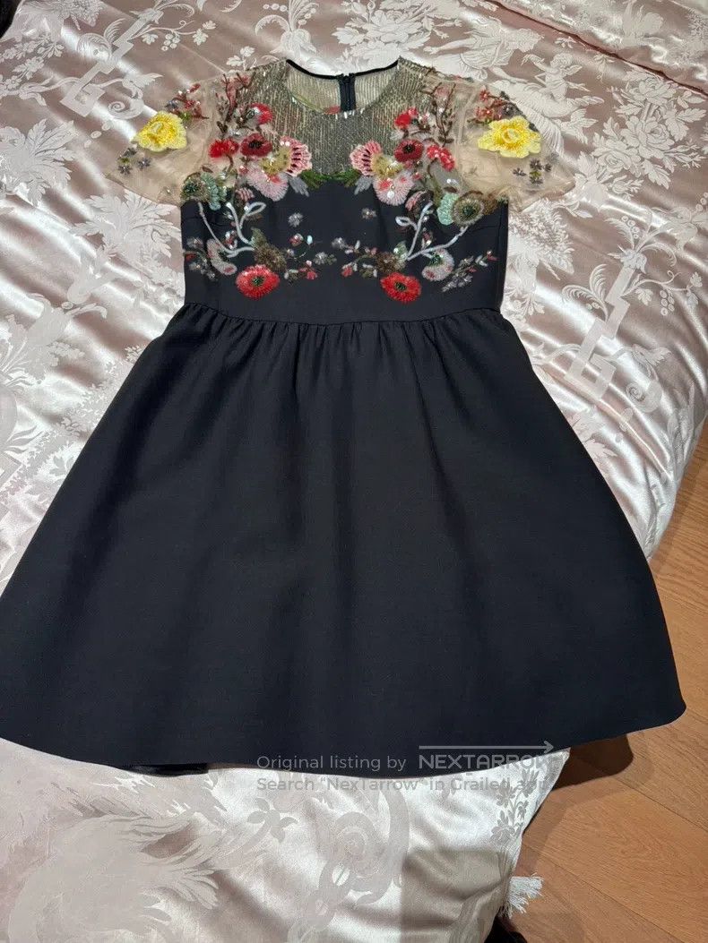 Valentino Valentino Heavy work dress Size S / US 4 / IT 40 - 2 Thumbnail