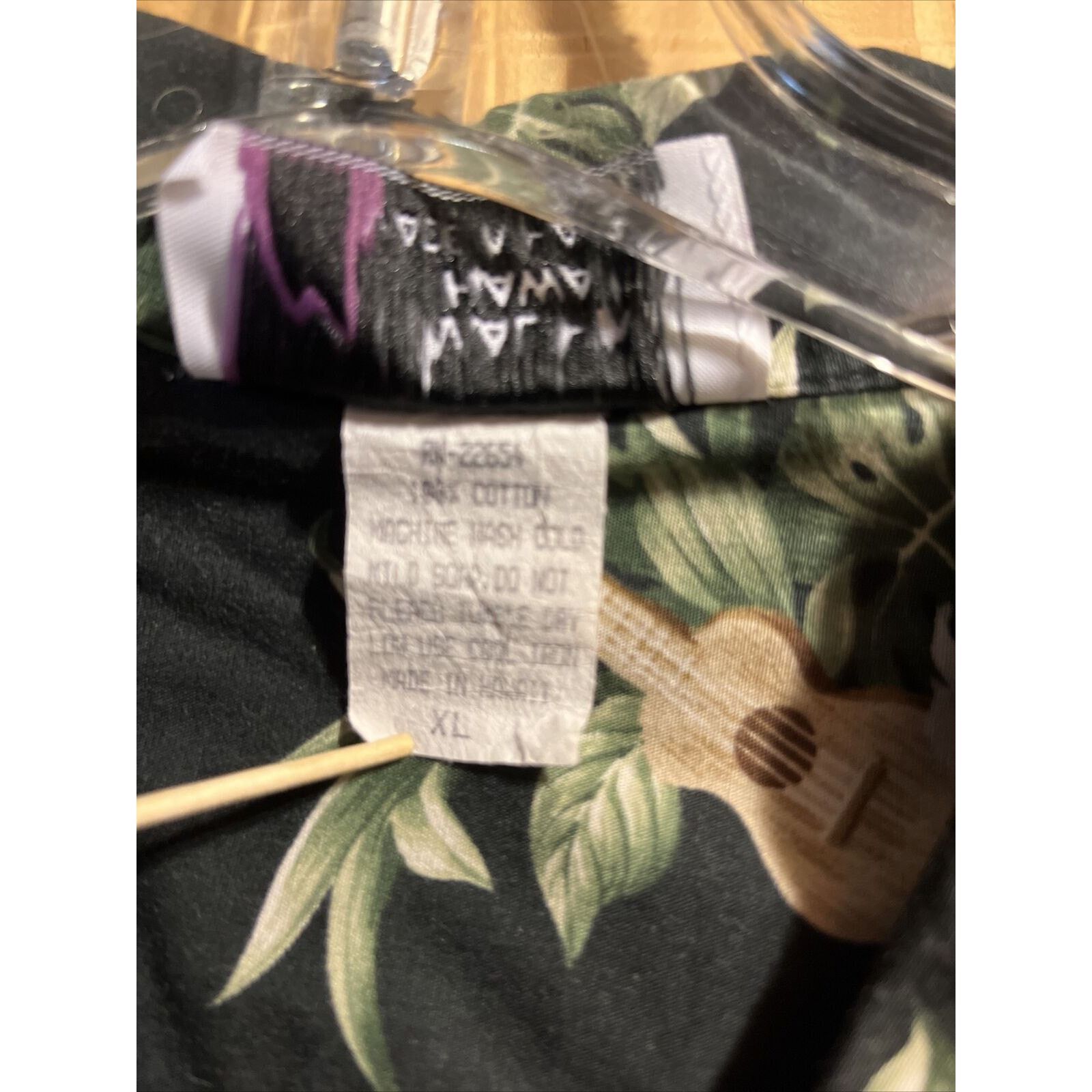 Other Malihini Vintage Men’s XL Black Floral Cotton Hawaiian Shirt Size US XL / EU 56 / 4 - 3 Thumbnail