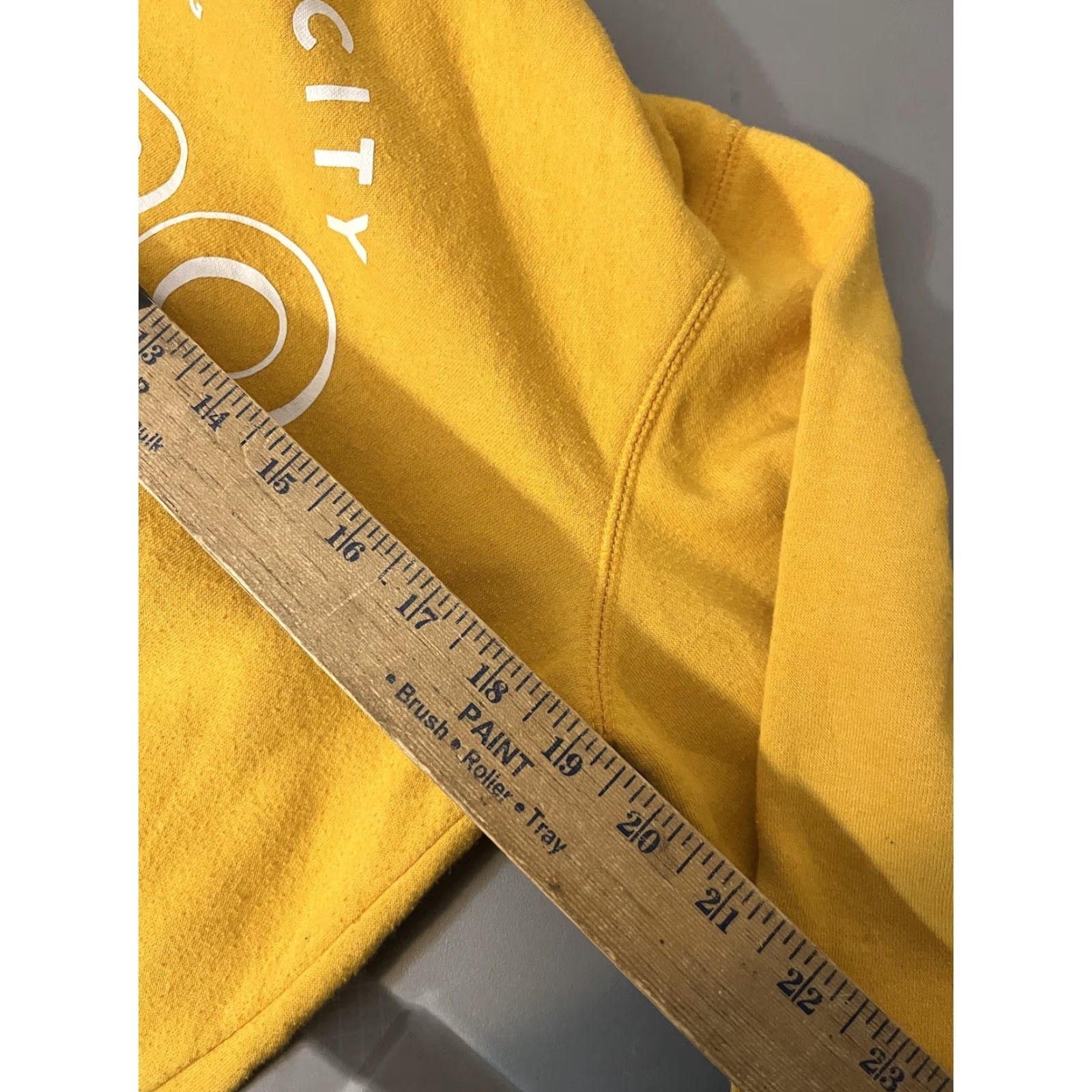 Vintage Aéropostale Hoodie Womens Size Large Yellow Graphic Pullover Size L / US 10 / IT 46 - 5 Thumbnail