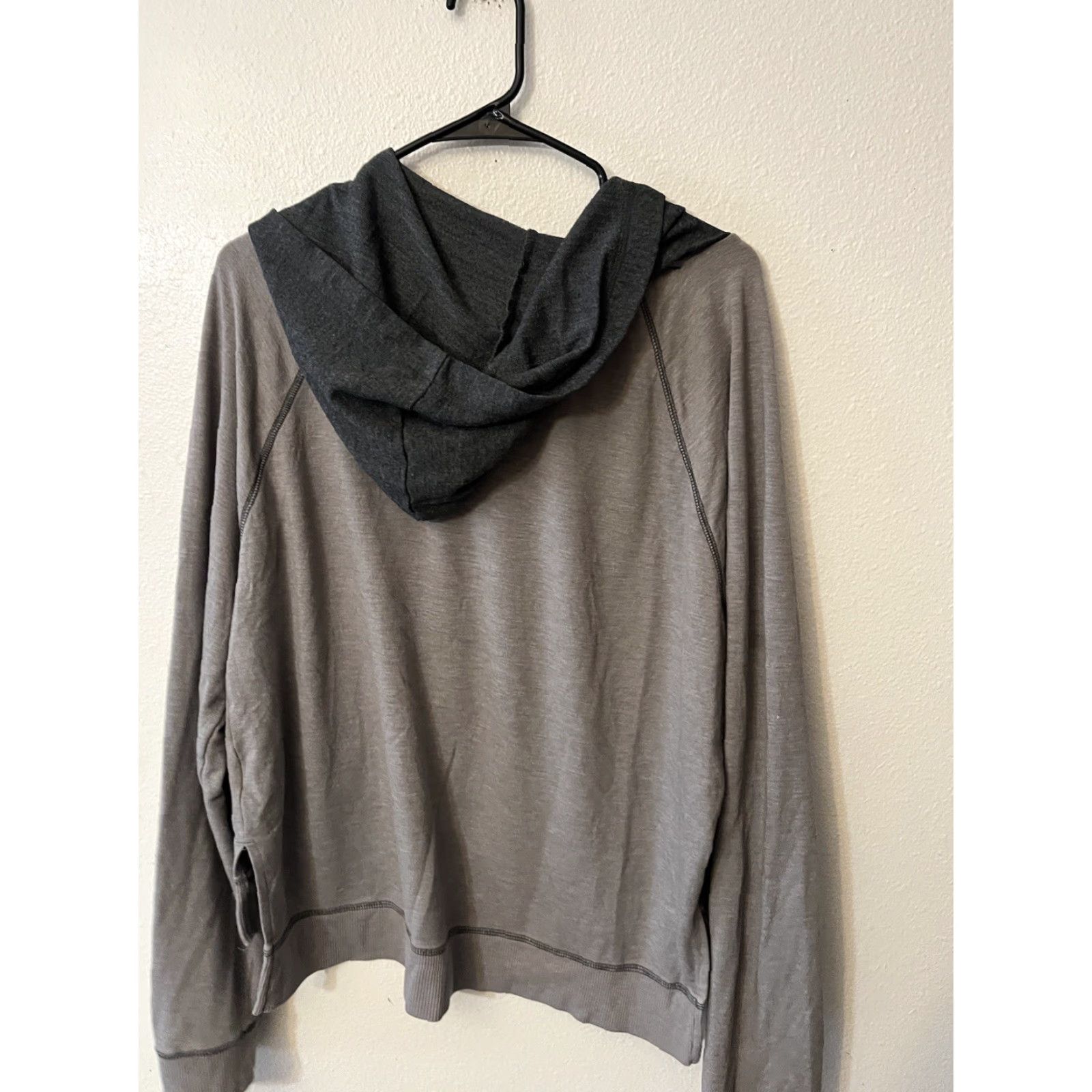 Vintage Aero Hoodie Men’s XL Long Sleeve Pullover Sweatshirt Gray Aeropostale Size US XL / EU 56 / 4 - 2 Thumbnail