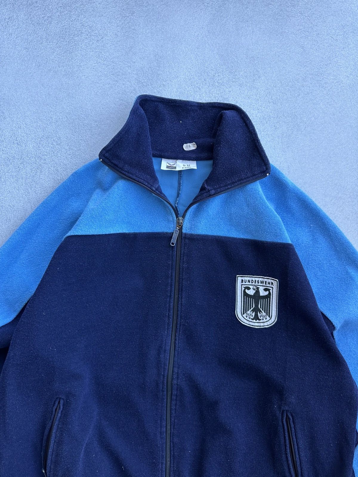 Vintage Vintage Trigema Bundeswehr Germany 90s Military Track Jacket Size US M / EU 48-50 / 2 - 5 Thumbnail