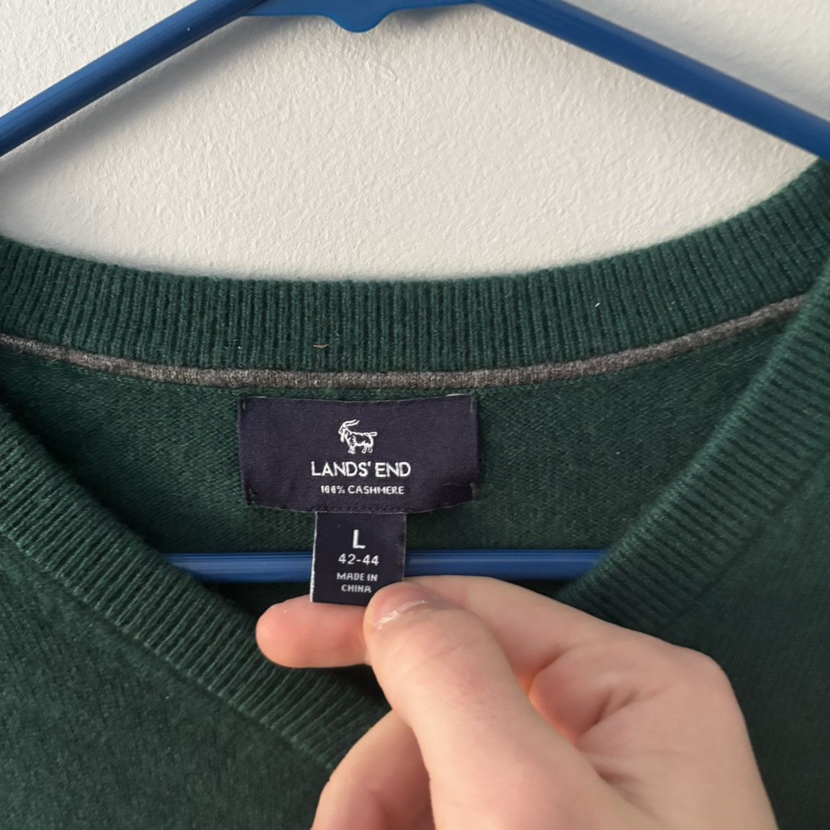 Lands' End Lands End 100% Cashmere Green V Neck Sweater Size US L / EU 52-54 / 3 - 2 Thumbnail