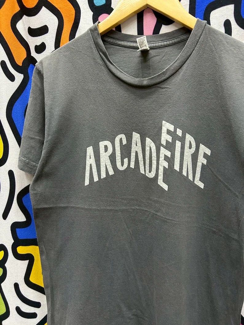 Band Tees Vintage 2000s Arcade Fire tshirt size M Size US M / EU 48-50 / 2 - 1 Thumbnail