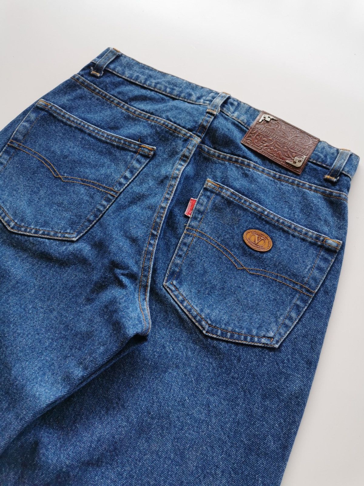 Valentino Valentino Garavani Denim Jeans (Size 30x44.5) Size US 30 / EU 46 - 9 Thumbnail