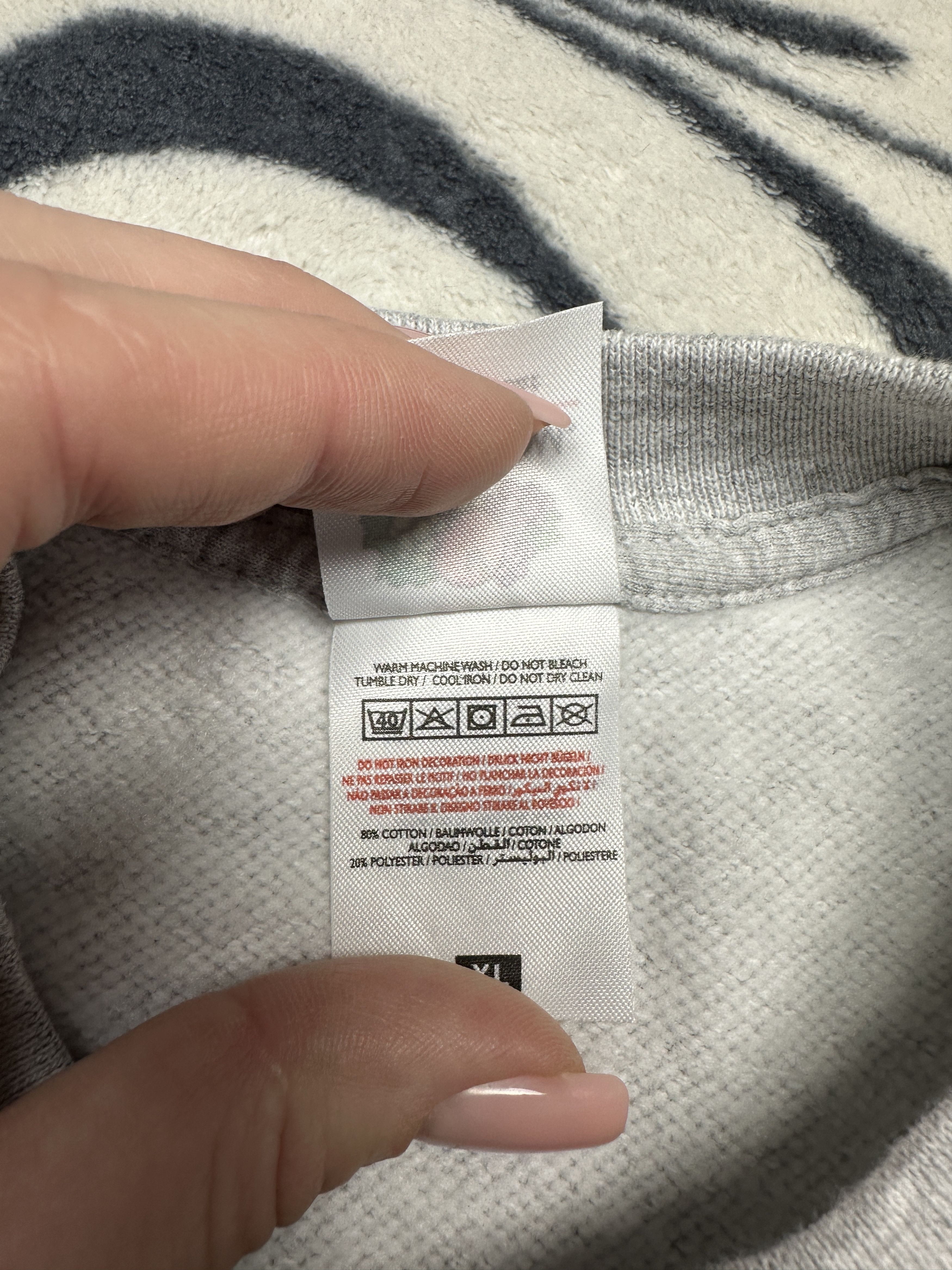 Fruit Of The Loom Fruit Of The Loom Vintage Blank Basic Crew Neck Sweatshirt Size US XL / EU 56 / 4 - 4 Thumbnail