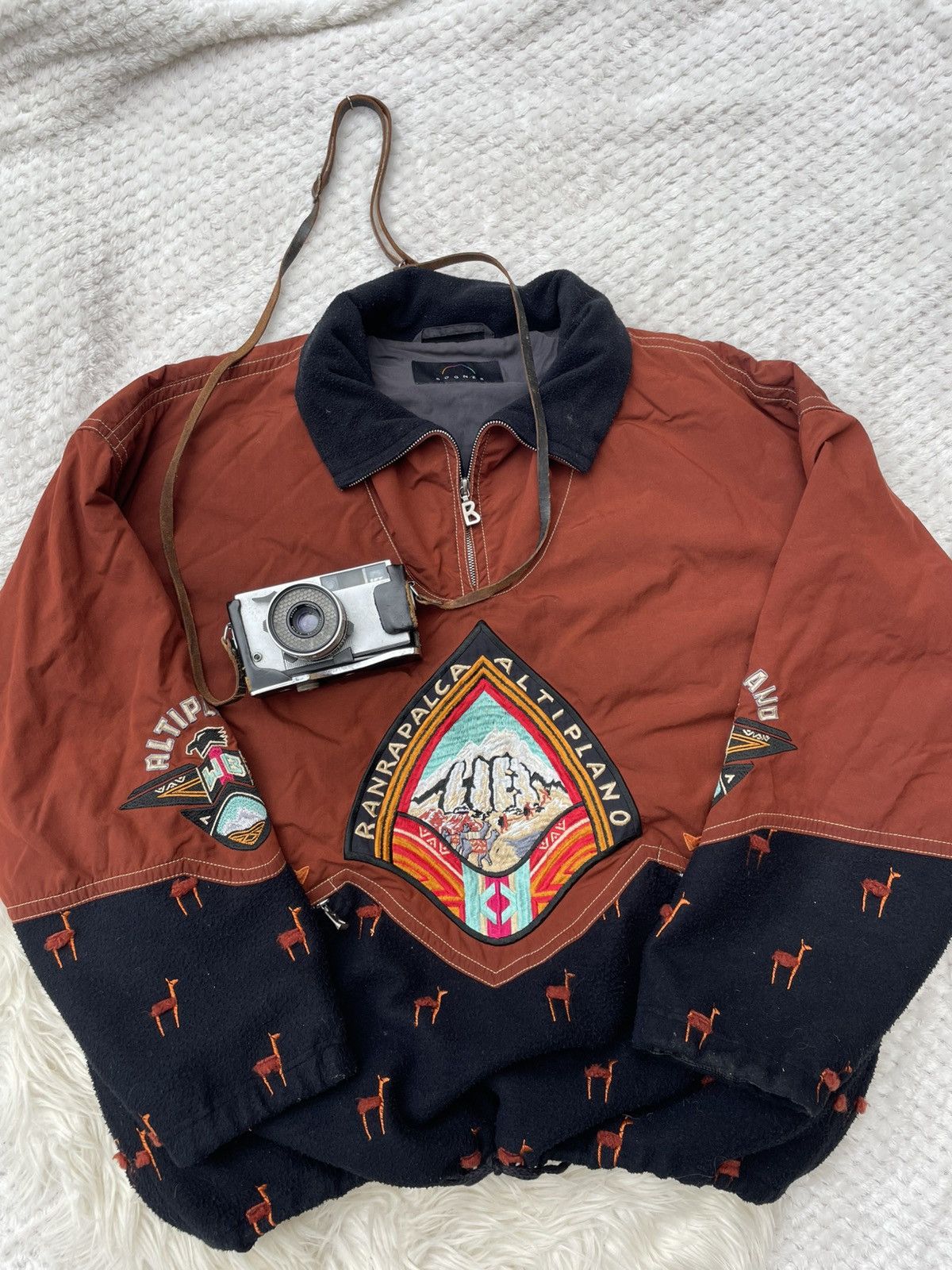 Bogner Vintage Bogner Jacket with Embroidered Alpacas Size US L / EU 52-54 / 3 - 1 Thumbnail
