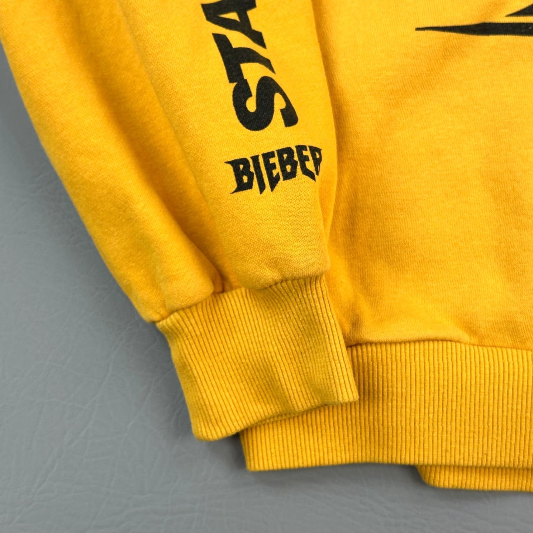 H&M Justin Beiber x H&M Sweatshirt Mens Small 2017 Stadium Tour Concert Pullover Size US S / EU 44-46 / 1 - 2 Thumbnail