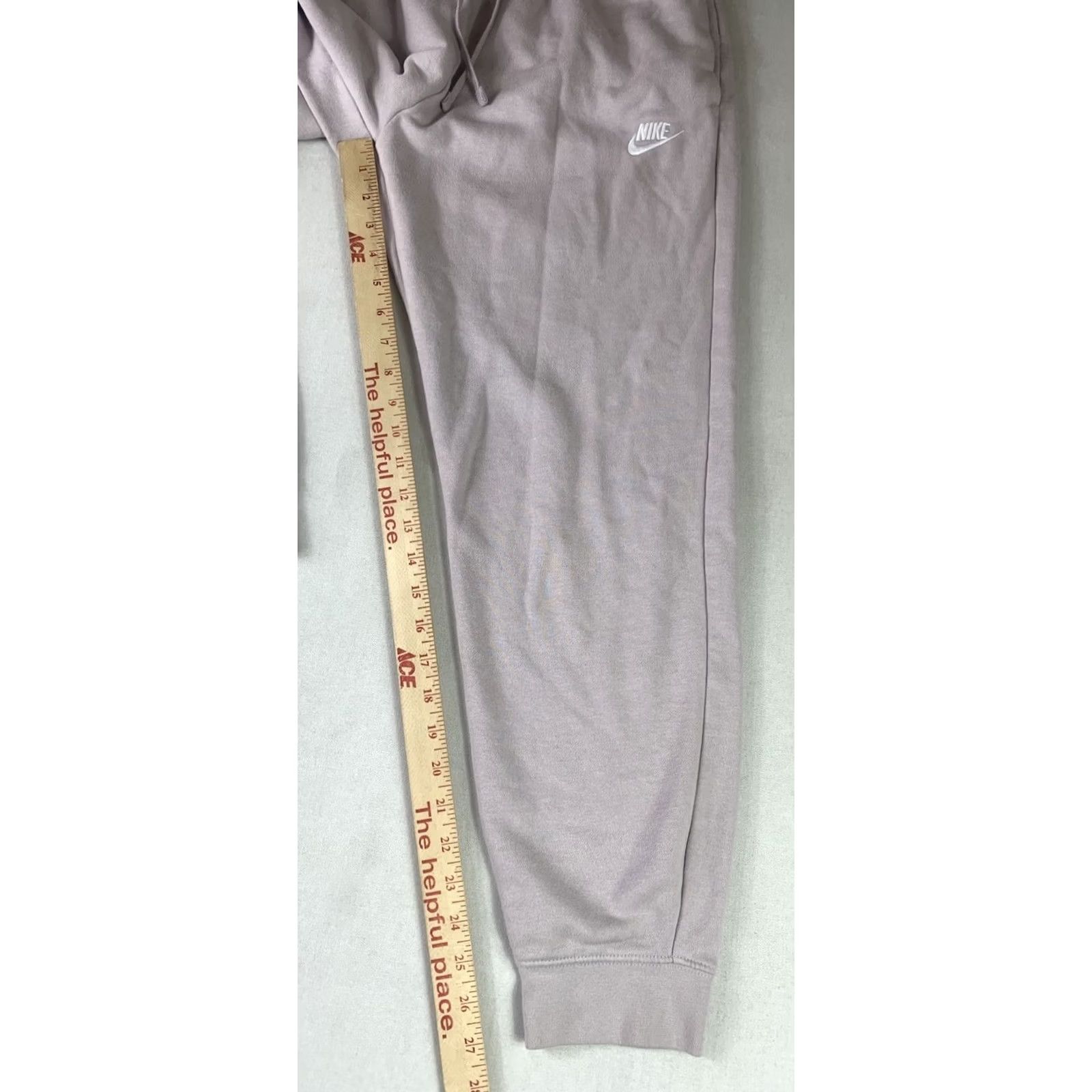 Nike Nike Sportswear Club Fleece Mid-Rise Joggers Womens Medium Pink Size 32" / US 10 / IT 46 - 4 Thumbnail