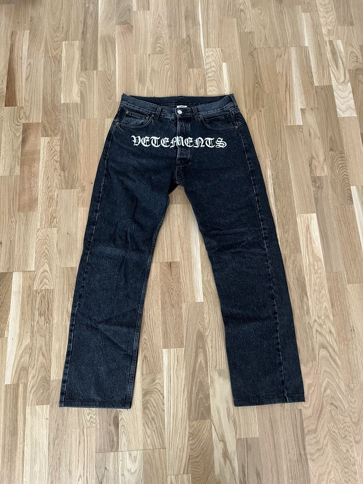 Vetements Vetements Gothic Spellout Jeans | Grailed