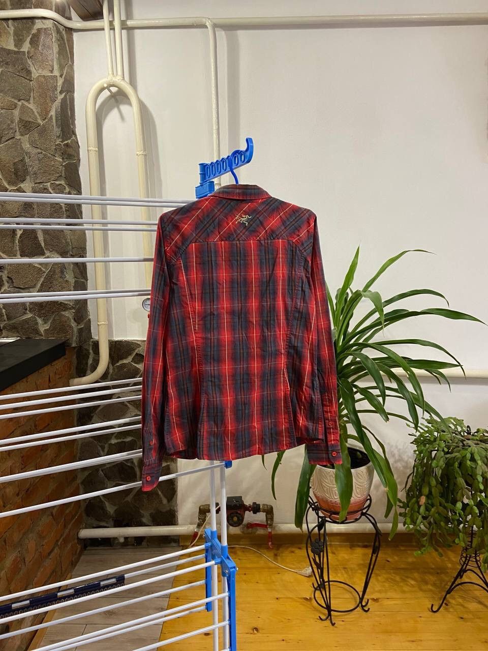 Arc'teryx Arc’teryx Red Plaid Women’s Button Shirt Size M / US 6-8 / IT 42-44 - 1 Thumbnail
