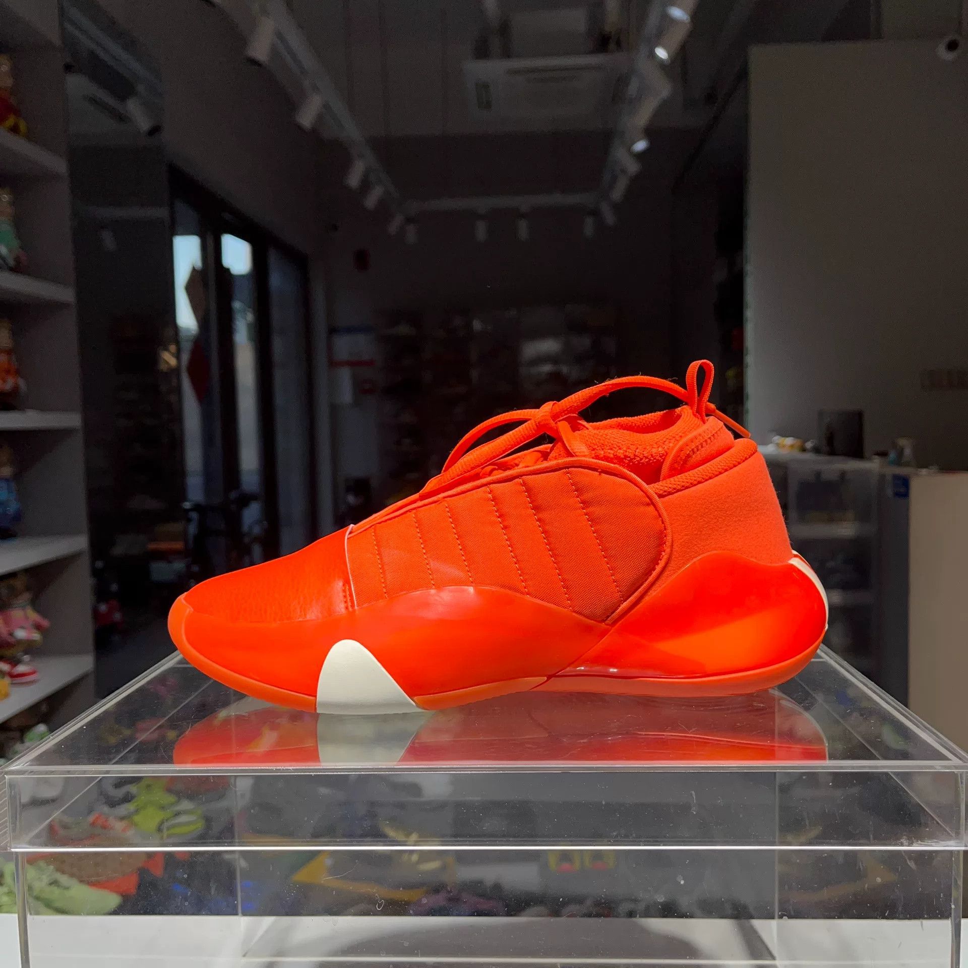 Adidas Adidas Orange Lowtop Sneakers 8 Men Size US 8 / EU 41 - 1 Thumbnail