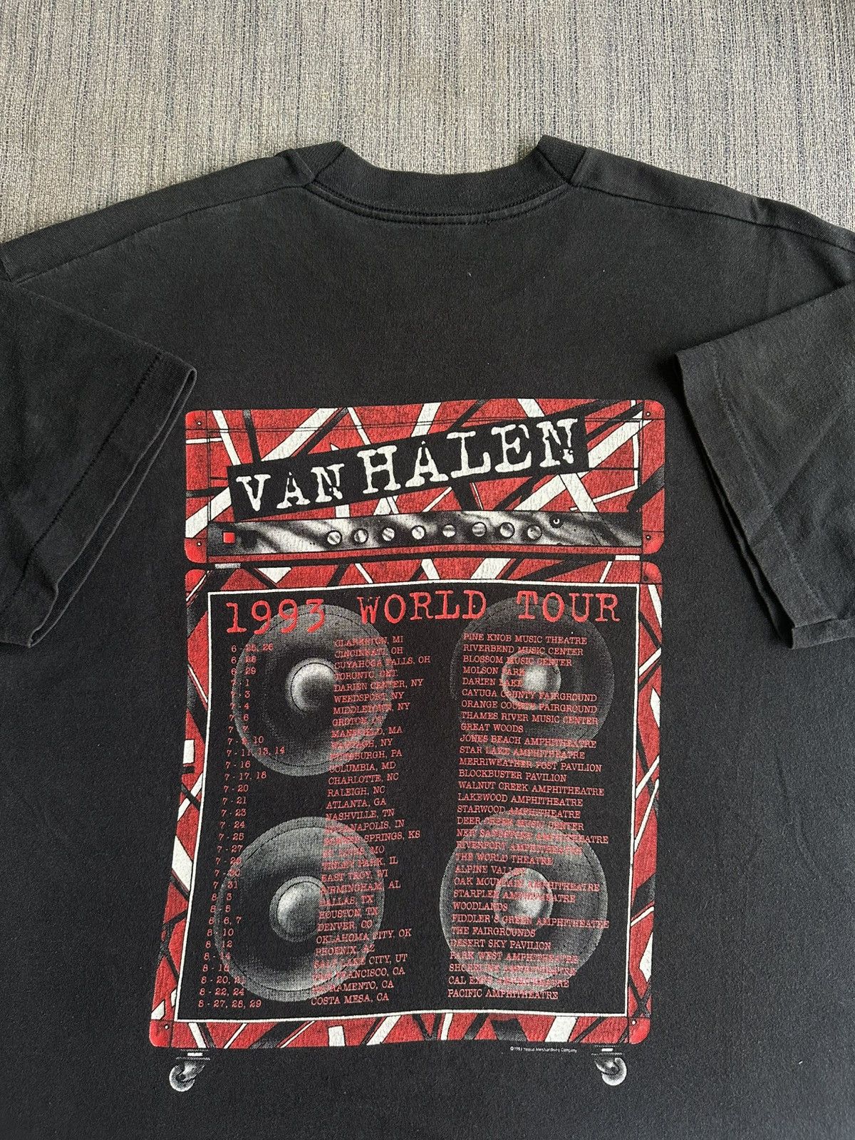 Band Tees × Vintage Vintage Van Halen 1993 World Tour Band Rock USA Tshirt Size US XL / EU 56 / 4 - 2 Thumbnail