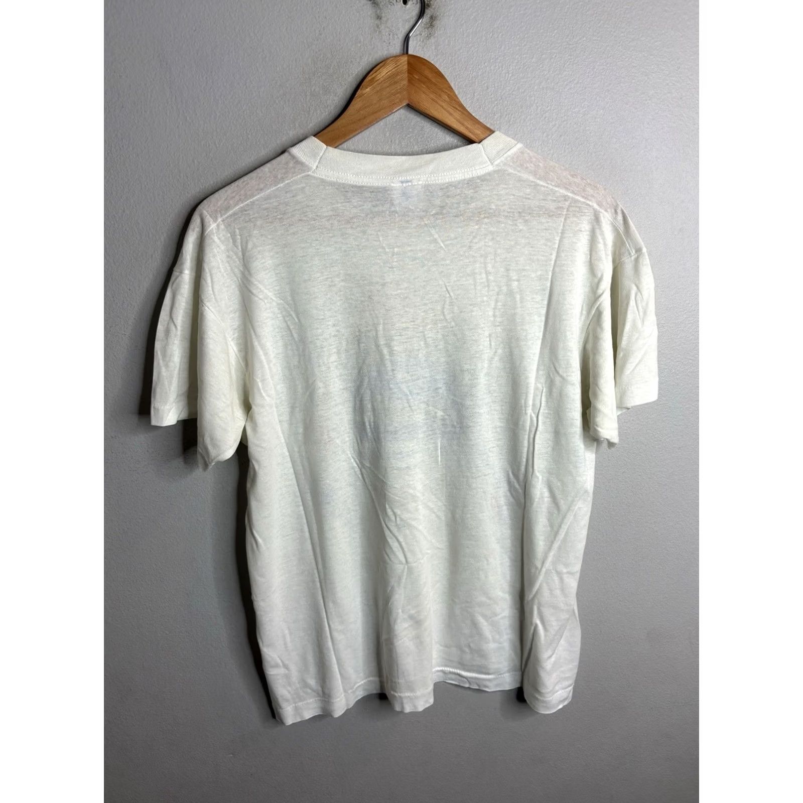 Vintage Vintage 80s Sovereign Of The Seas Cruise T-Shirt Men’s Large White Short Sleeve Crew Neck Graphic Print 90s Hanes Beefy-T Breakaway United States Size US L / EU 52-54 / 3 - 4 Thumbnail
