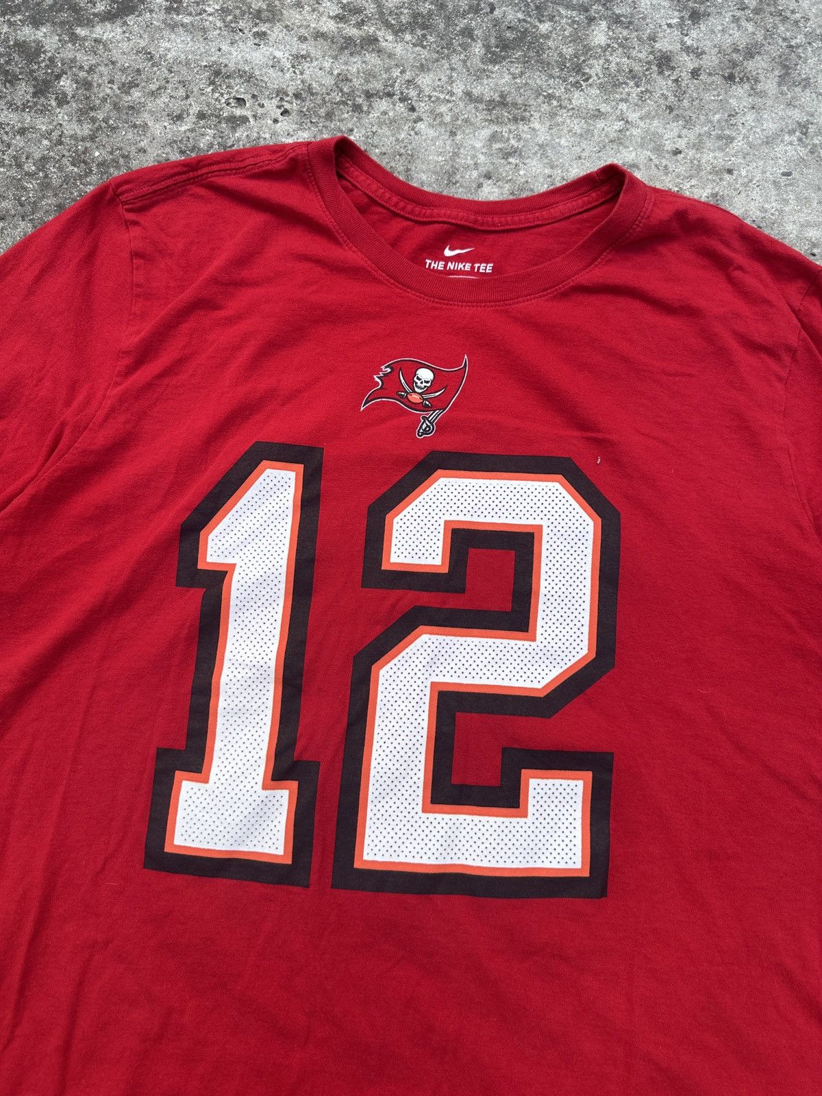 Nike NFL Nike Buccaneers Brady 12 T-shirt Streetwear Rare USA XL Size US XL / EU 56 / 4 - 3 Thumbnail