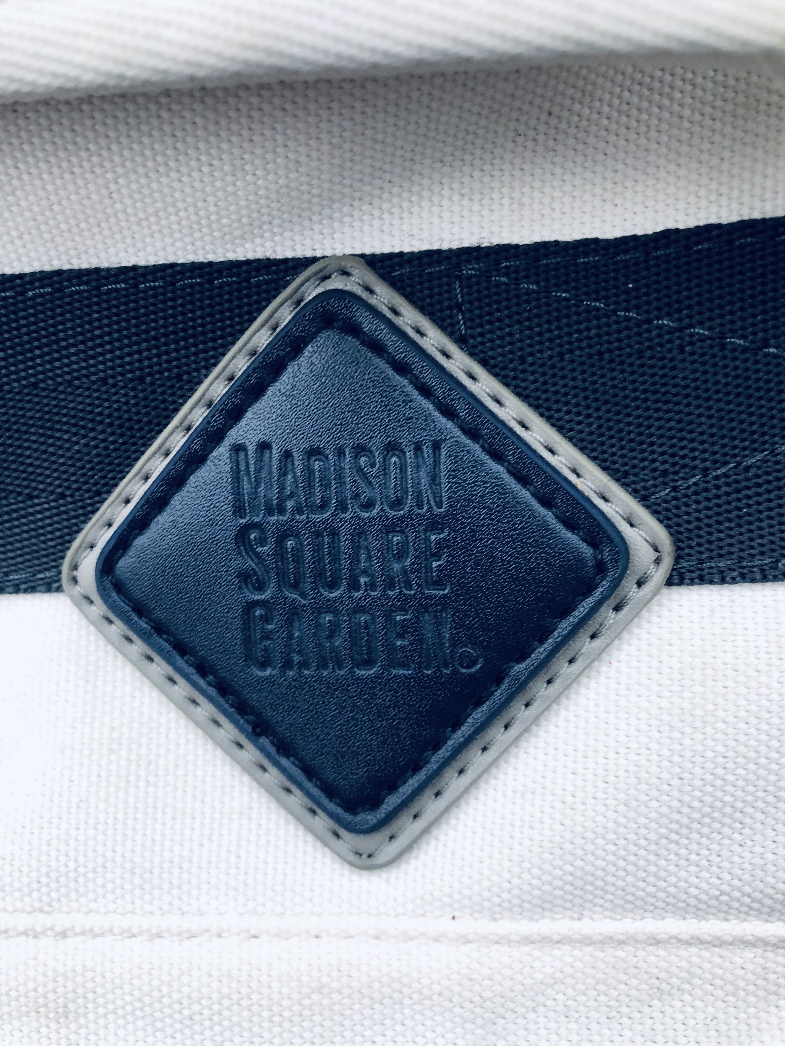 Japanese Brand Madison Square Garden Streetwear Fashion Style Crossbody Bag Size ONE SIZE - 7 Thumbnail