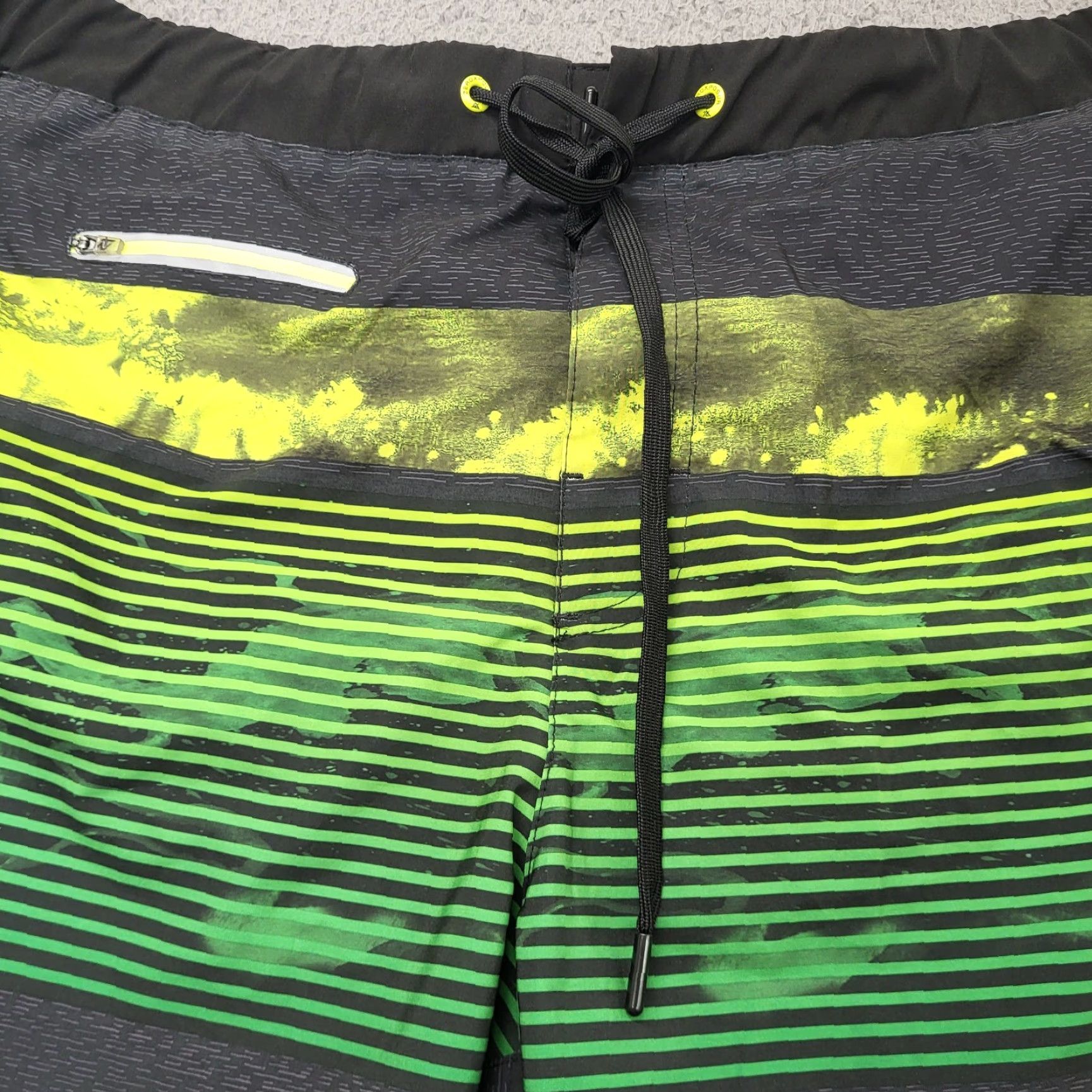 ZeroXposur ZeroXposur Swim Trunks Mens Size XXL Comfort Waistband Green Shore Striped Pockets Drawstring Beach Surfing Modern Colorful Bottoms Size US 39 - 4 Thumbnail