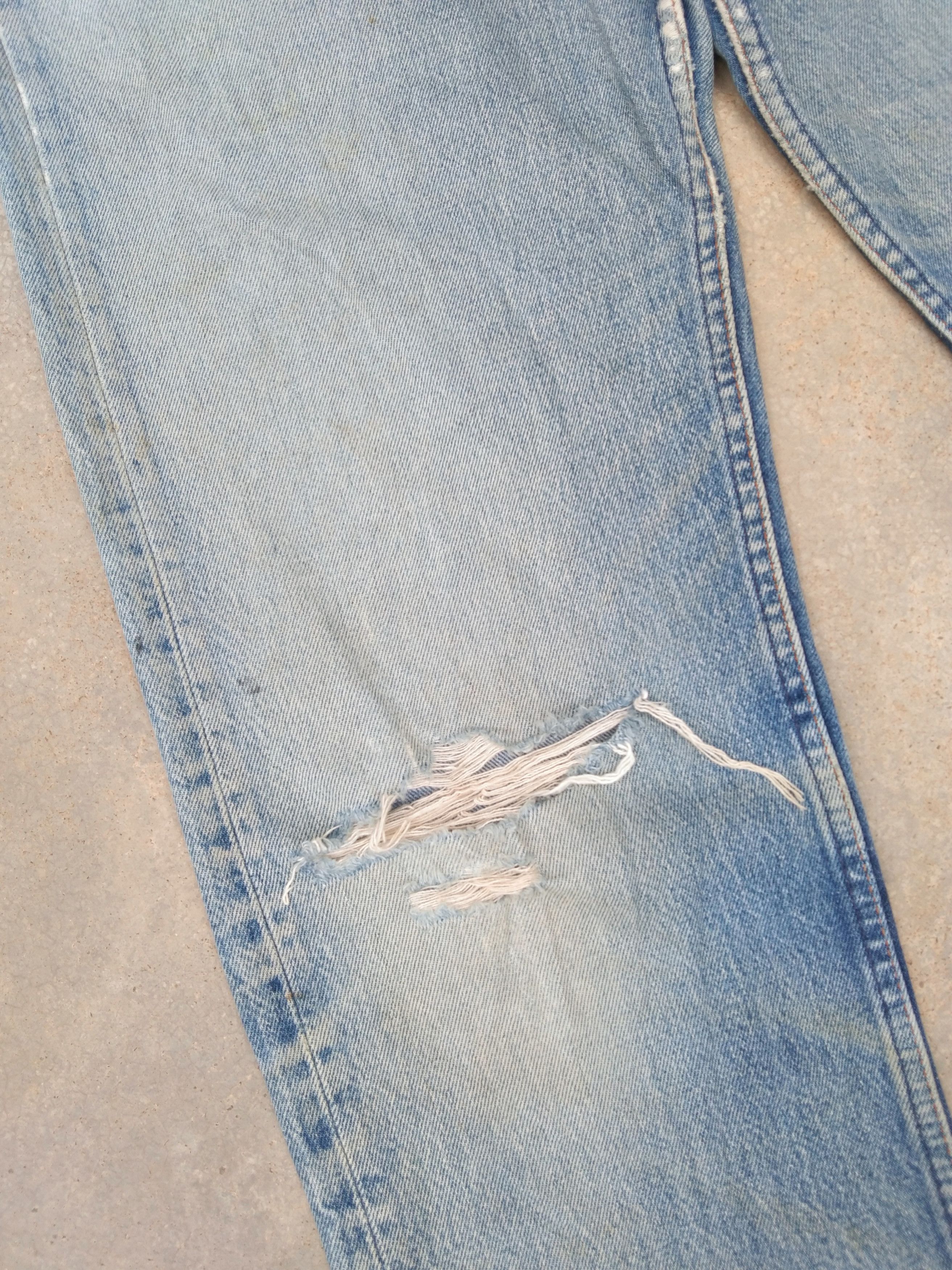 Levi's × Vintage 80s Vintage Levis 501 Made In USA Distressed Jeans 32x33 Size US 32 / EU 48 - 9 Thumbnail
