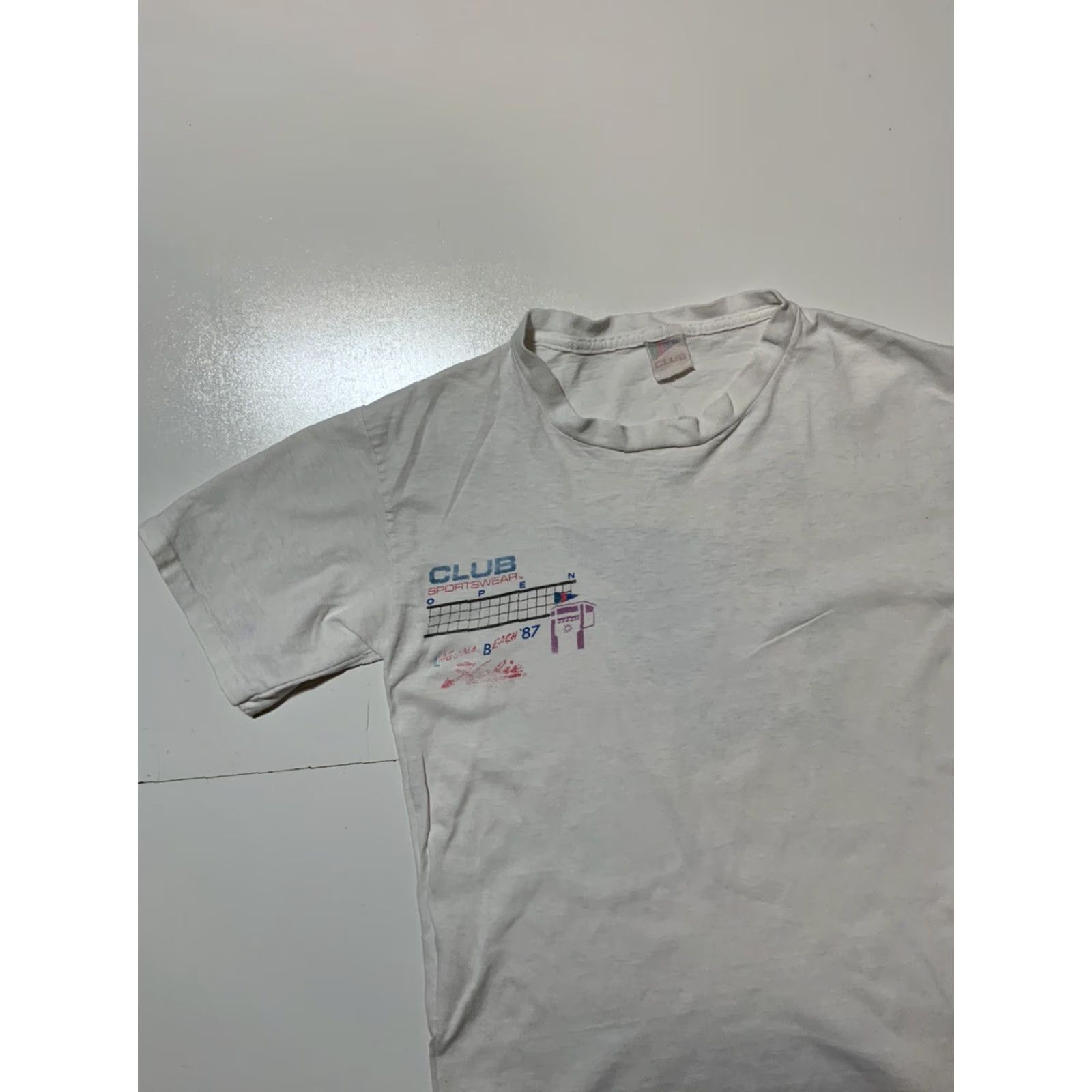 Vintage VINTAGE Club Sportswear Open Laguna Beach Volleyball Hobie T-Shirt Sz. M White Cotton 1987 Size US M / EU 48-50 / 2 - 4 Thumbnail