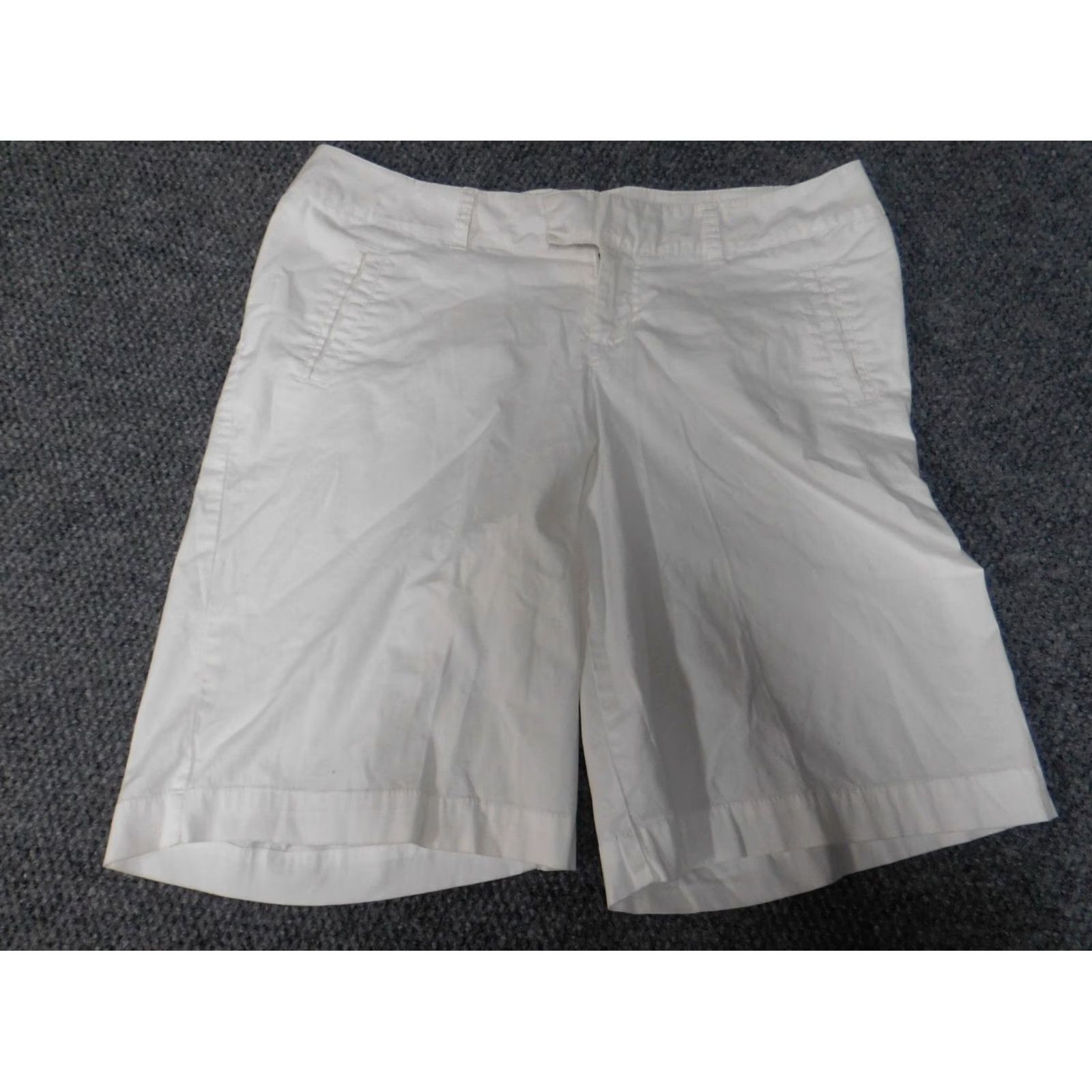Vintage Venezia Womens Shorts 16 white chino straight Casual Summer Classic Stretch Zipper Cotton Blend Denim Flat Front Mid Rise Regular Women Size 26" / US 2 / IT 38 - 2 Thumbnail