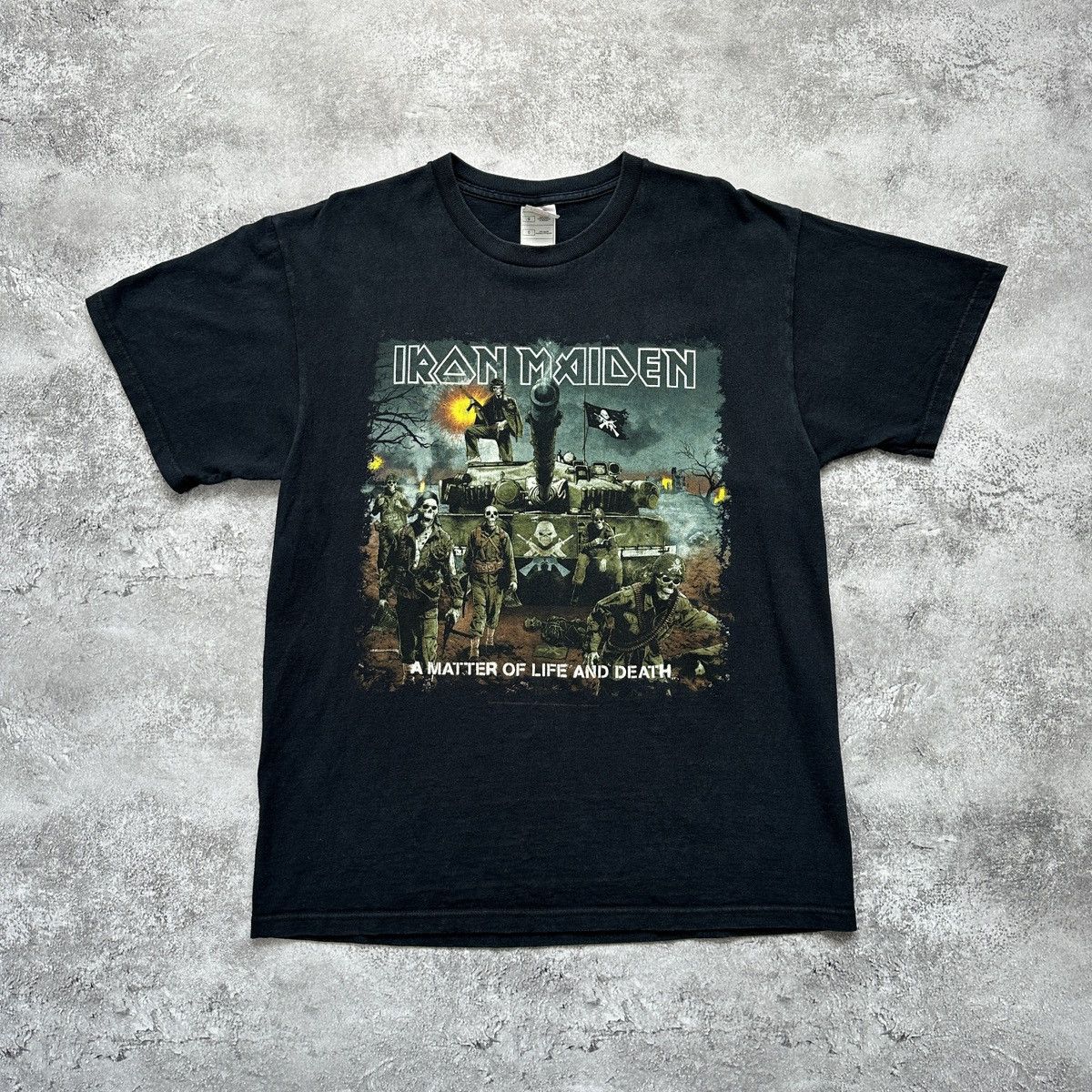 Iron Maiden Iron Maiden Vintage T-Shirt A Matter of Life and Death 2006 Size US L / EU 52-54 / 3 - 1 Thumbnail