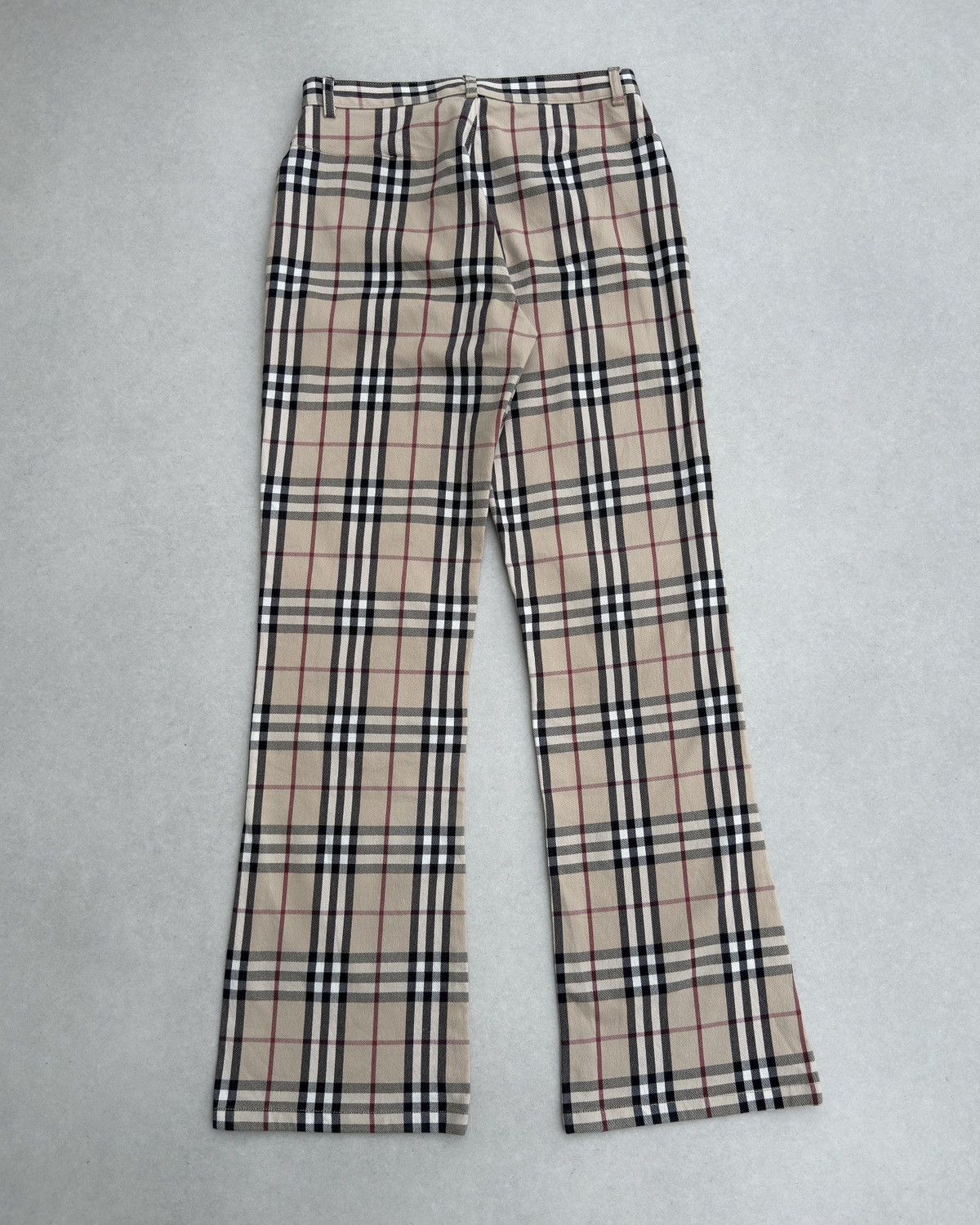 Burberry 2000’s Burberry Nova Check Logo Monogram Flared Jeans Size 28" / US 6 / IT 42 - 24 Thumbnail